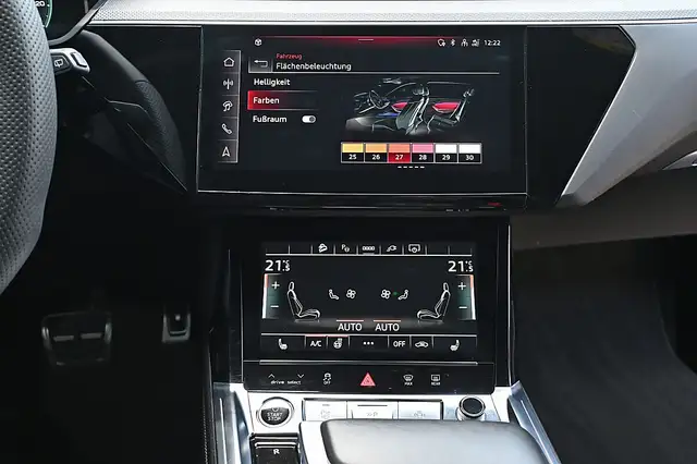 Audi Q8 e-tron Q8 55 e-tron quattro 106kWh S Line ACC, AHK, Ma... Ansicht 30