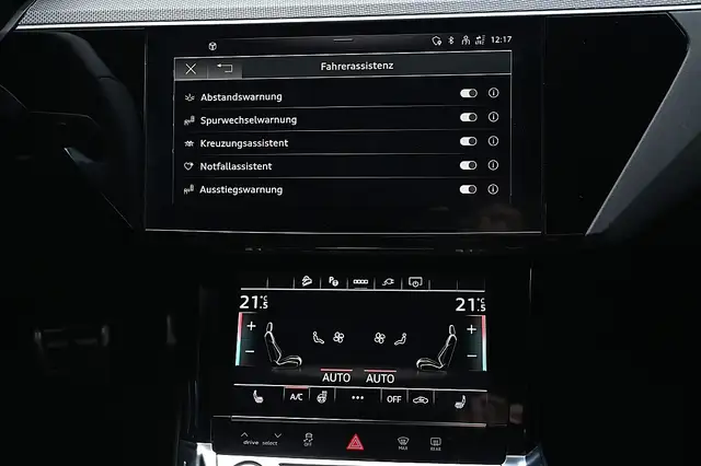 Audi Q8 e-tron Q8 55 e-tron quattro 106kWh S Line ACC, AHK, Ma... Ansicht 22