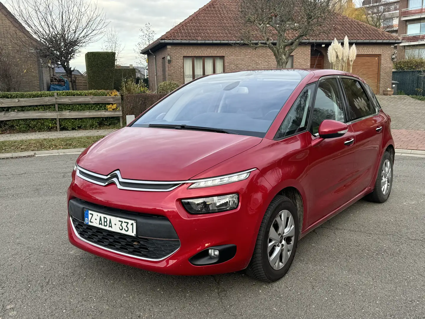 Citroen C4 Picasso 1.2 essence , 130ch , 82.000km , 10.2016 , Euro 6b Roşu - 1