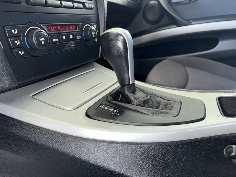 BMW 320 i  Ö-Paket*AUTOMATIC*1.JAHR -GARANTIE*MOD2007 — photo 11