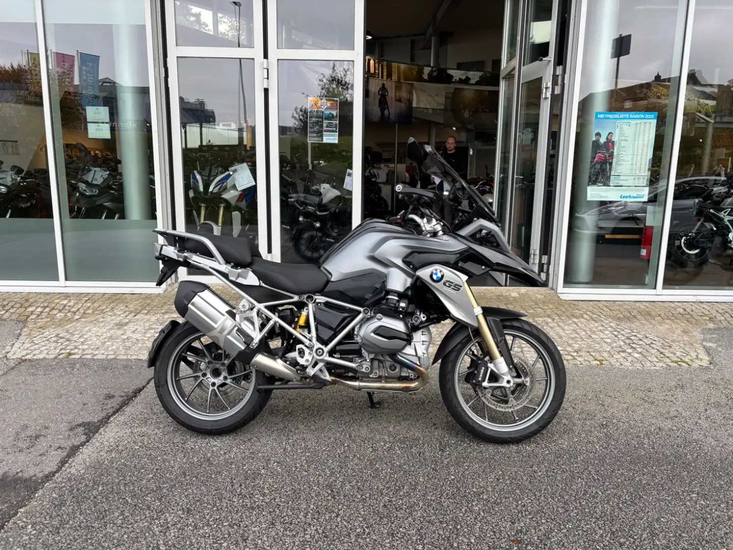 BMW R 1200 GS LC aus 1. Hand Komfort- und Dynamik-Paket Fekete - 2