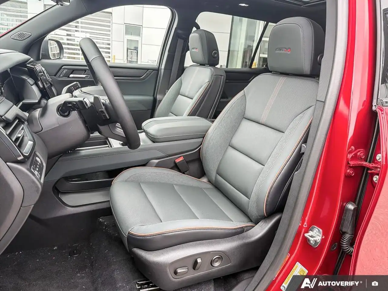 GMC Acadia снимка GMC Acadia