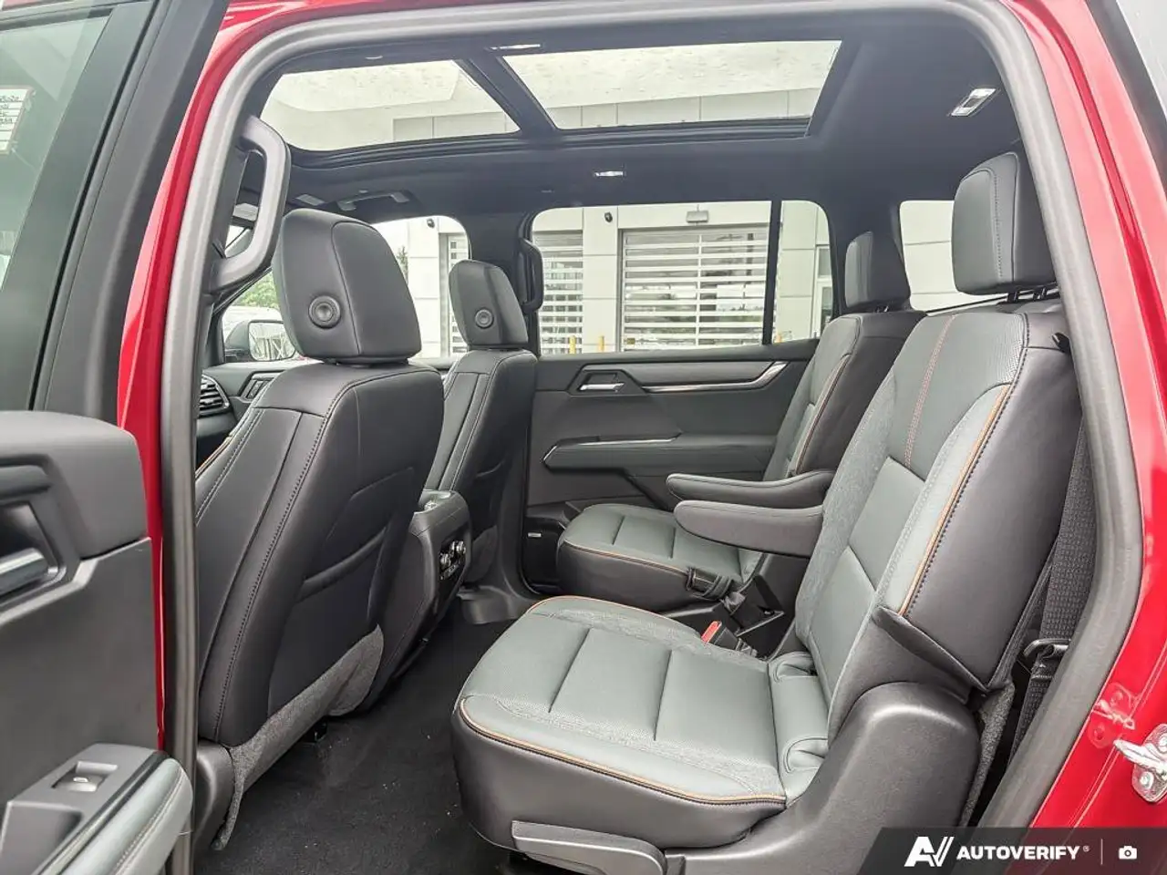 GMC Acadia снимка GMC Acadia