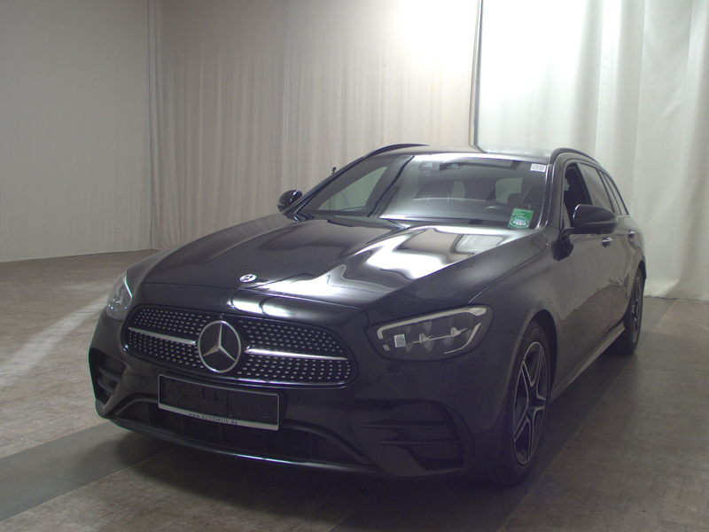 Mercedes-Benz E 220 T d AMG-Line Night Navi LED Widescreen — photo 2