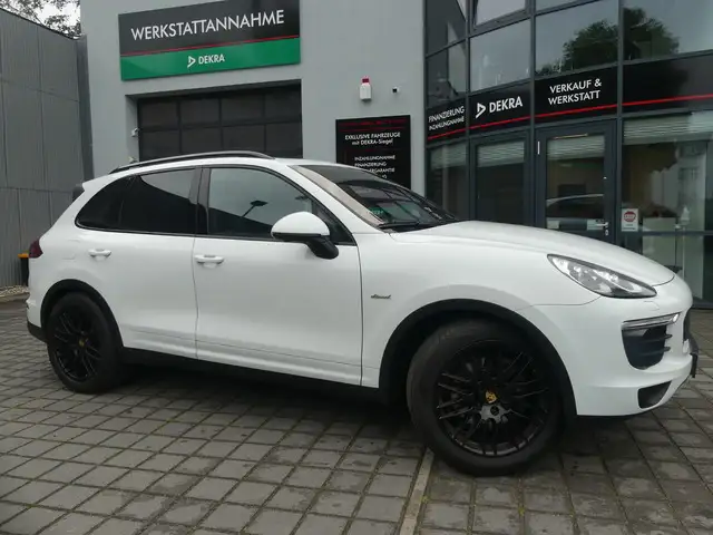 Porsche Cayenne 3.0D SPORTPAKET PANO/NAVI/KAM/ PDLS/AHK