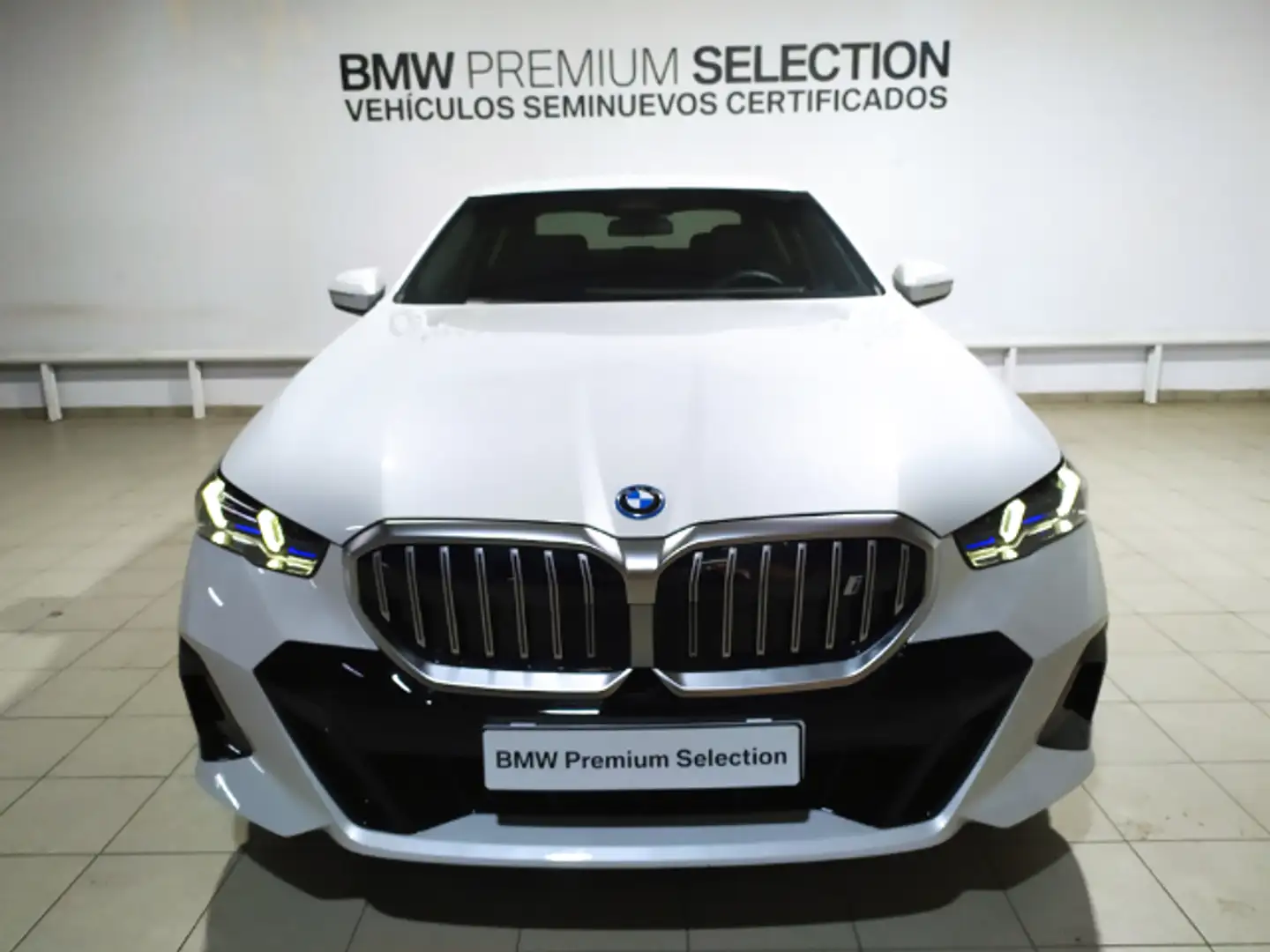 BMW i5 eDrive40 Blanc - 2