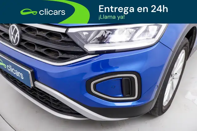Volkswagen T-Roc view 10