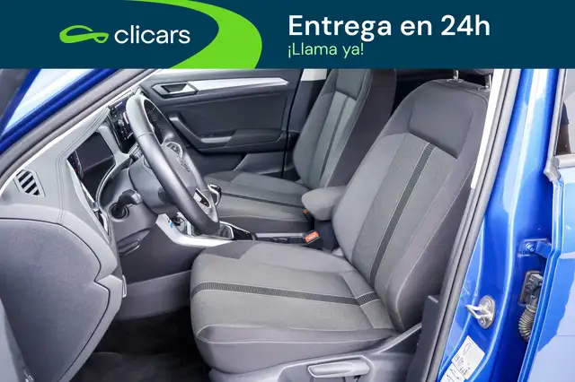 Volkswagen T-Roc view 14