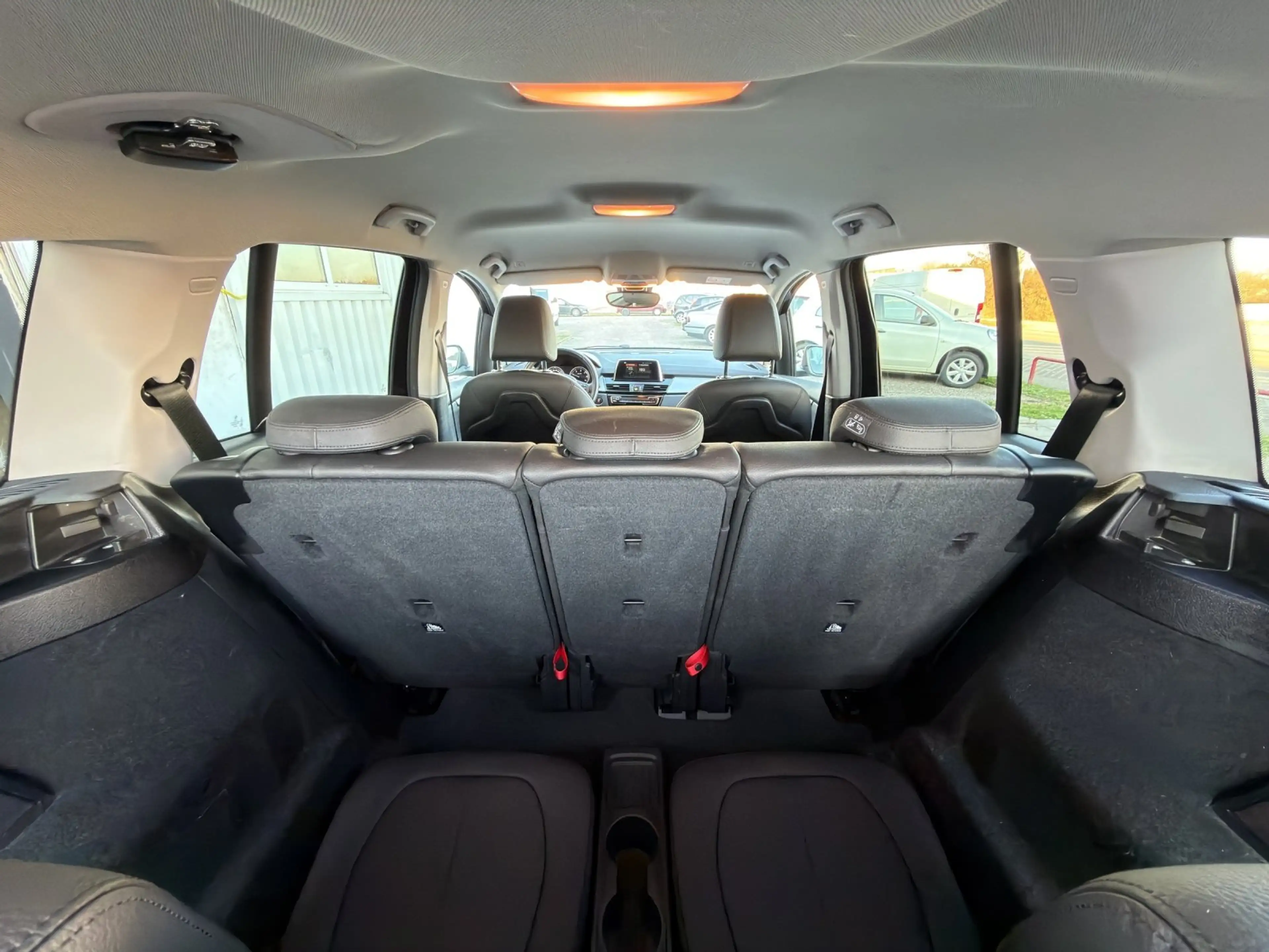 BMW 216 d Gran Tourer Advantage *7-Sitzer, LED, LEDER* — photo 10