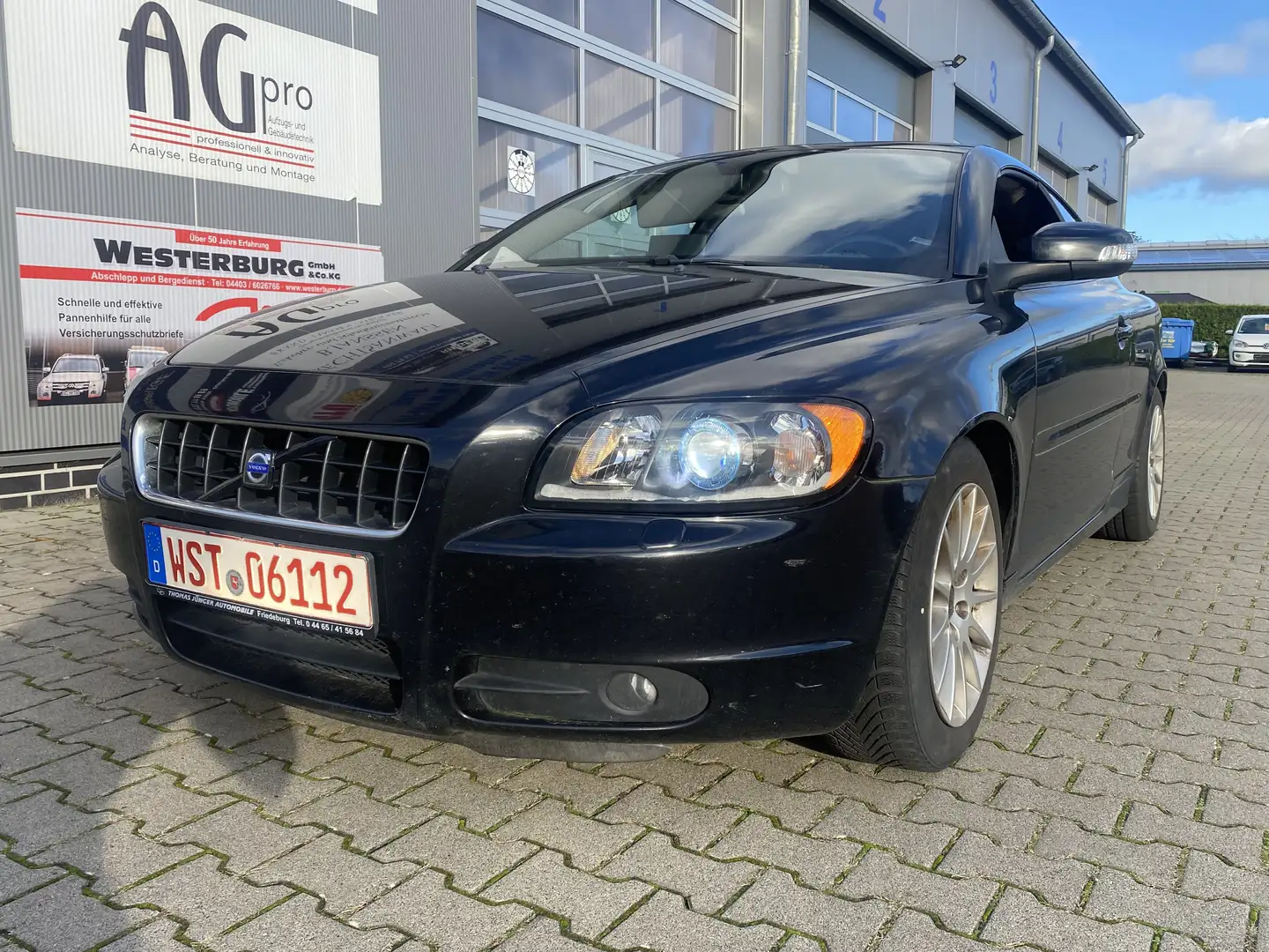 Volvo C70 D5 Summum/Vollausstattung Schwarz - 1