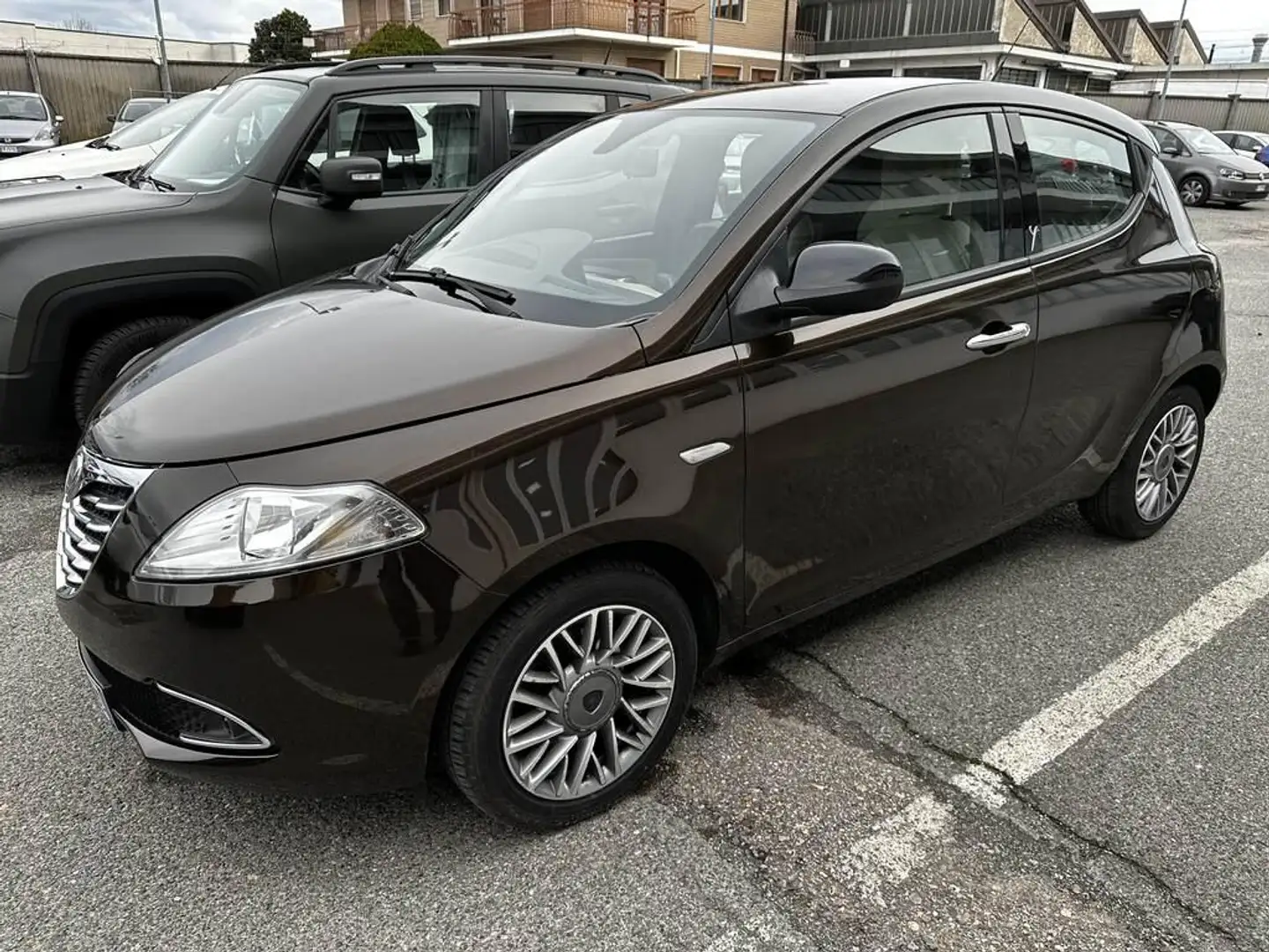 Lancia Ypsilon 1.3 mjt Platinum s&s 95cv Hnědá - 1