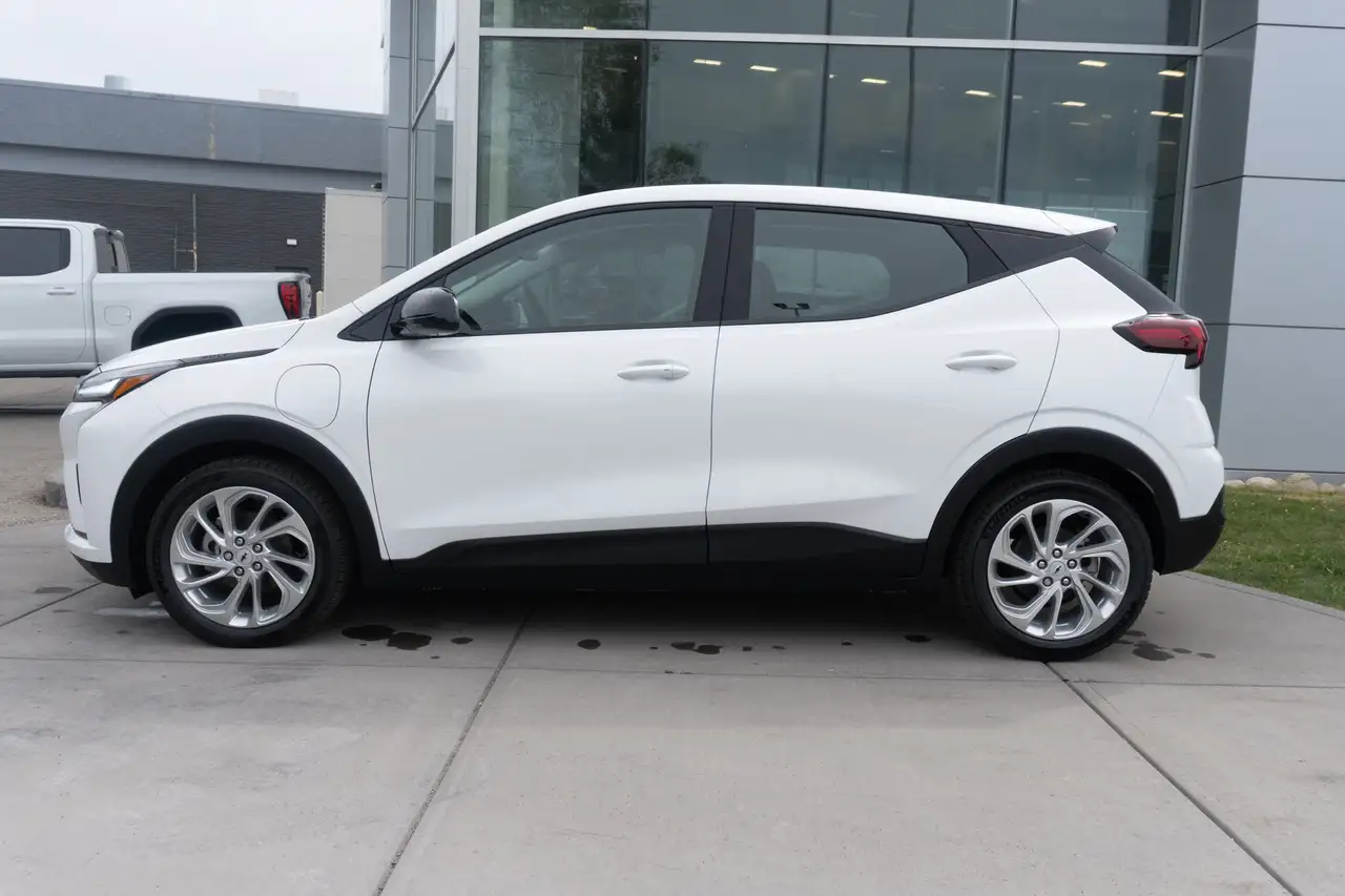 Chevrolet Bolt снимка Chevrolet Bolt