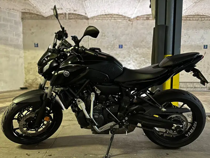Yamaha MT-07 - foto 2