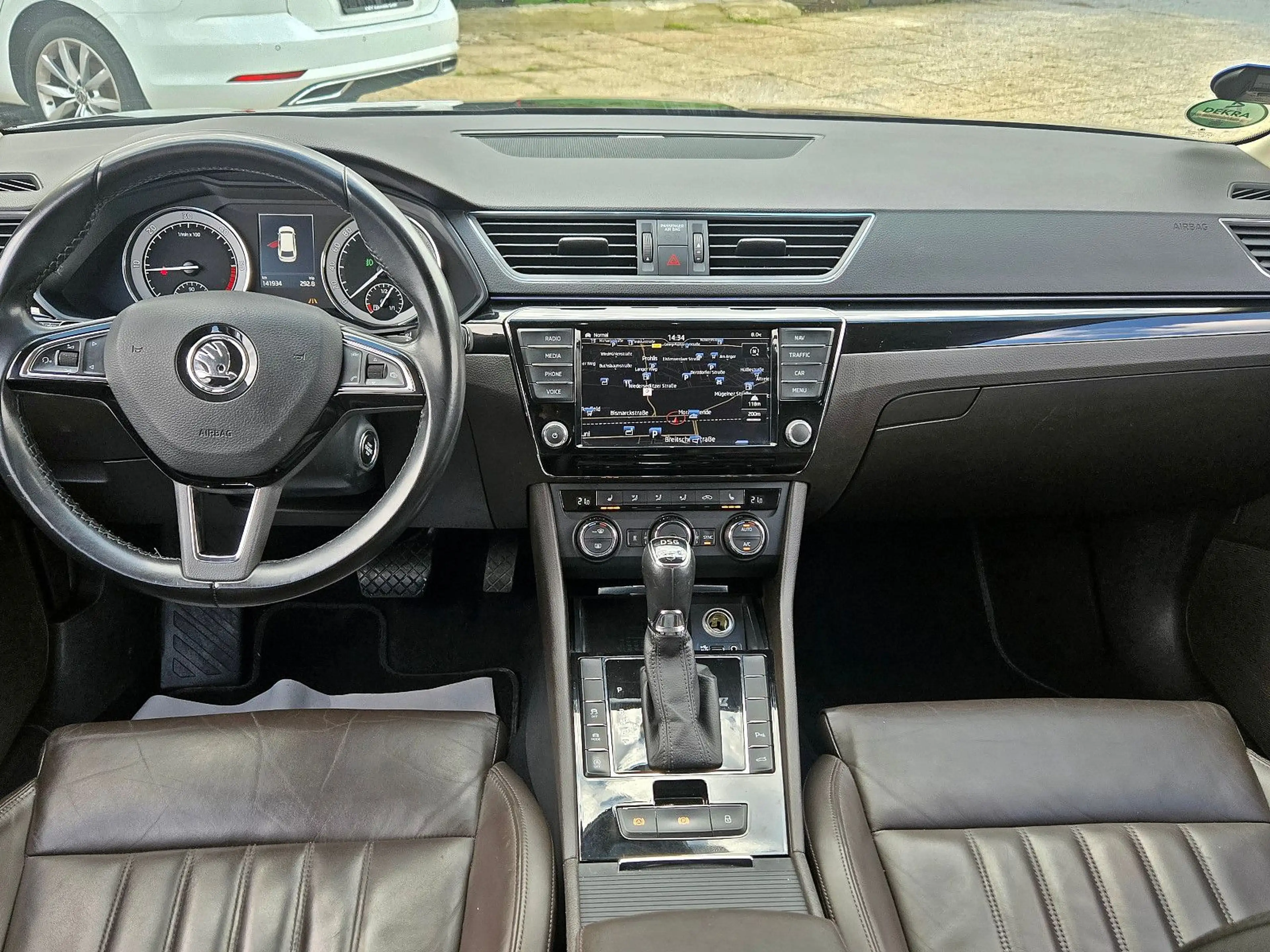 Skoda Superb 2.0TDI DSG 4x4 L&K, GARANTIE, LEDER, S-H. — photo 10