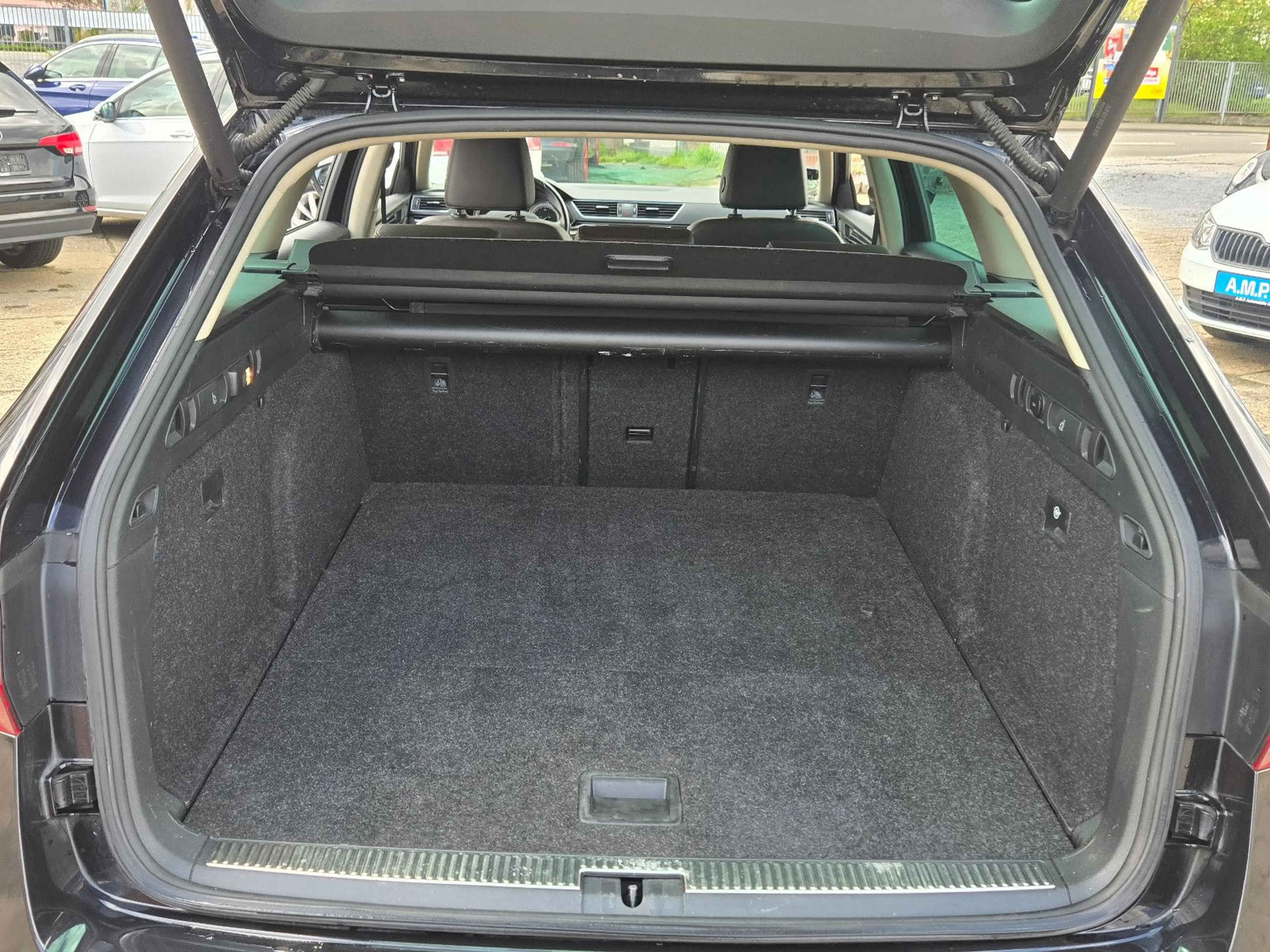Skoda Superb 2.0TDI DSG 4x4 L&K, GARANTIE, LEDER, S-H. — photo 26