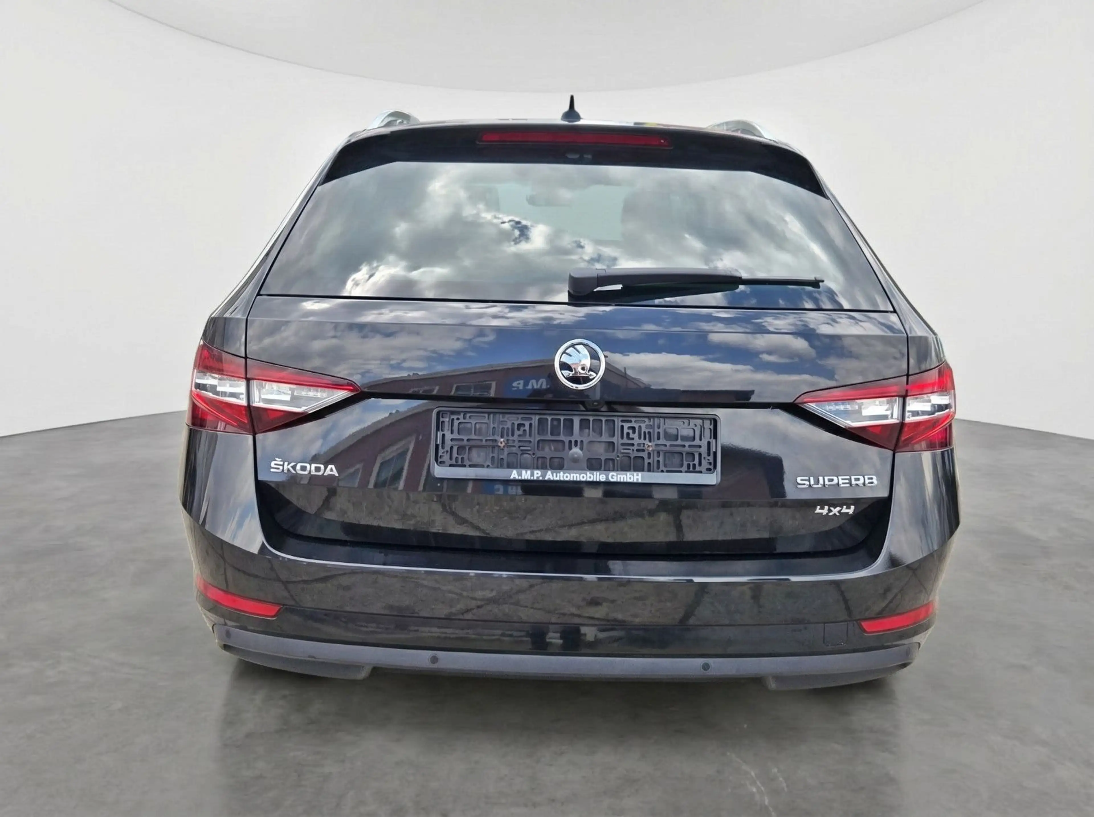 Skoda Superb 2.0TDI DSG 4x4 L&K, GARANTIE, LEDER, S-H. — photo 7