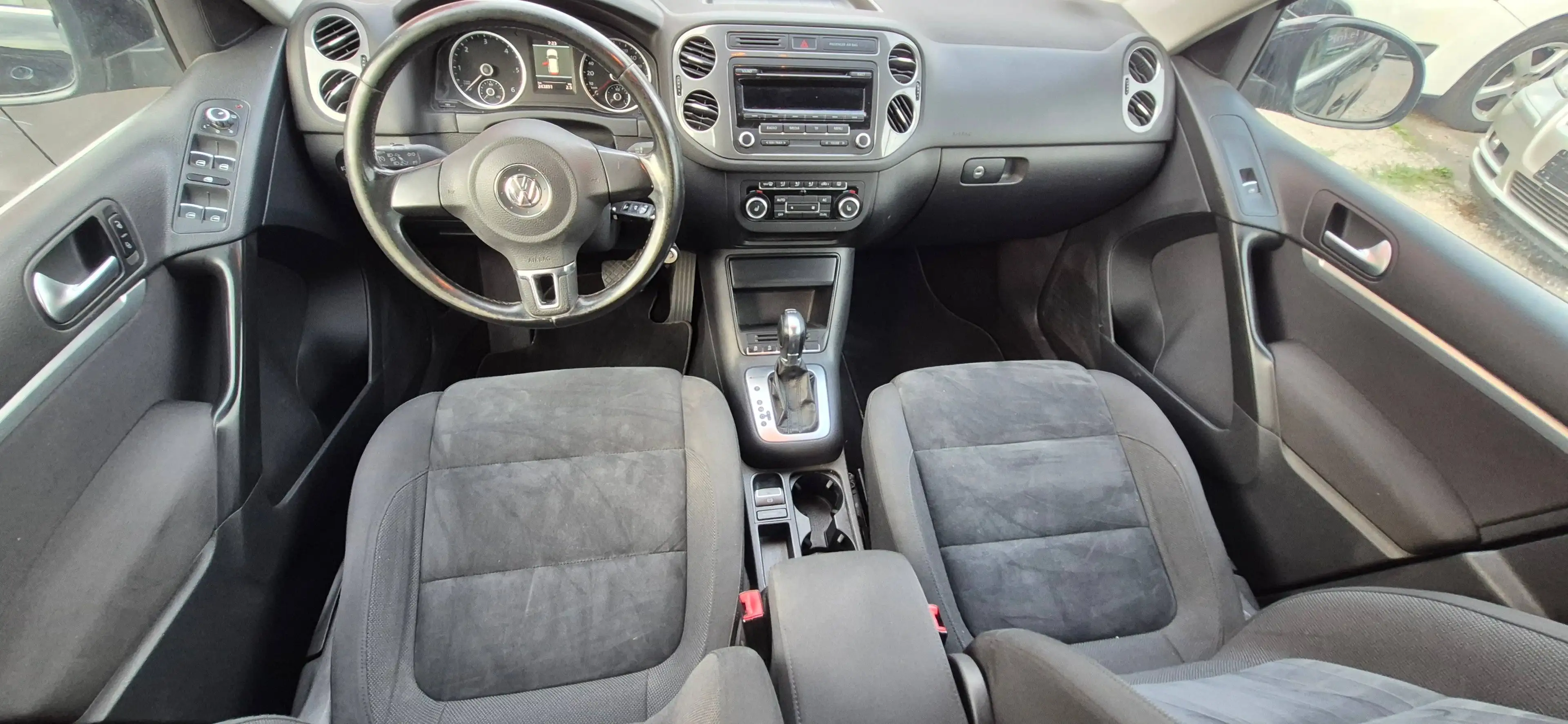 Volkswagen Tiguan Sport **Automatik Getriebe** — photo 11