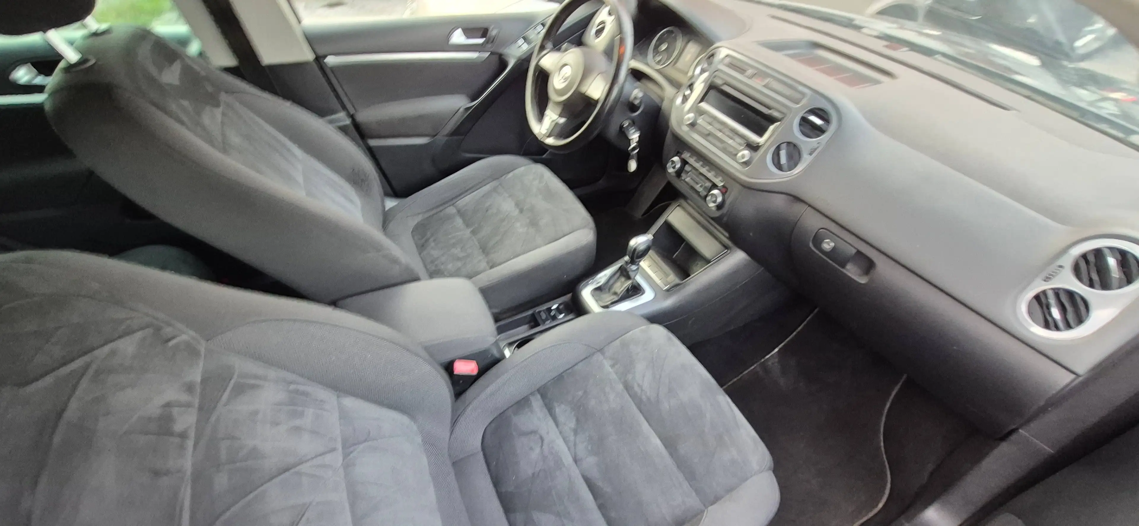 Volkswagen Tiguan Sport **Automatik Getriebe** — photo 13
