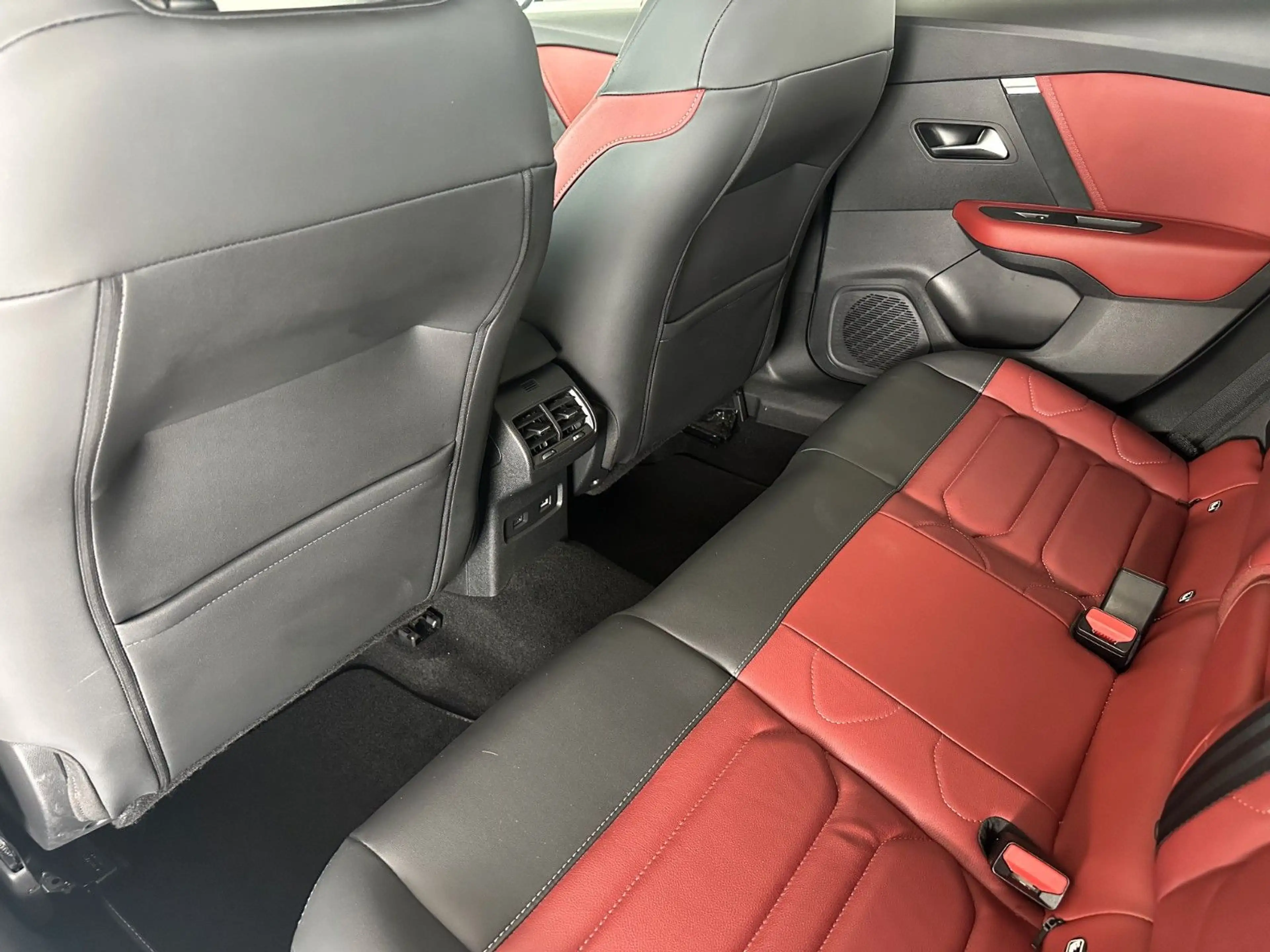 Citroen C4 X 1.2 PureTech Shine Pack*HuD*SHZ*ACC*Pano* — photo 11