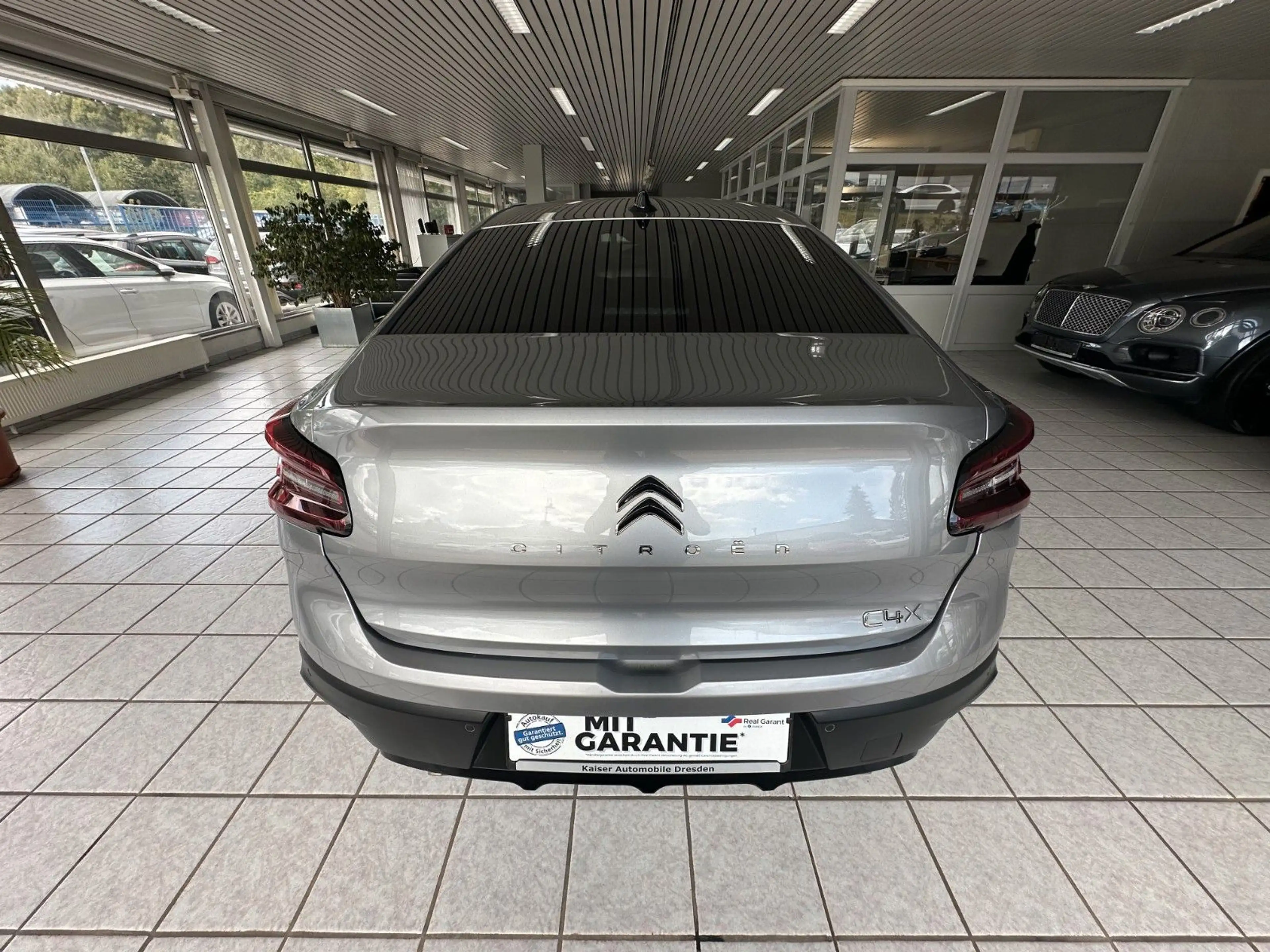 Citroen C4 X 1.2 PureTech Shine Pack*HuD*SHZ*ACC*Pano* — photo 6