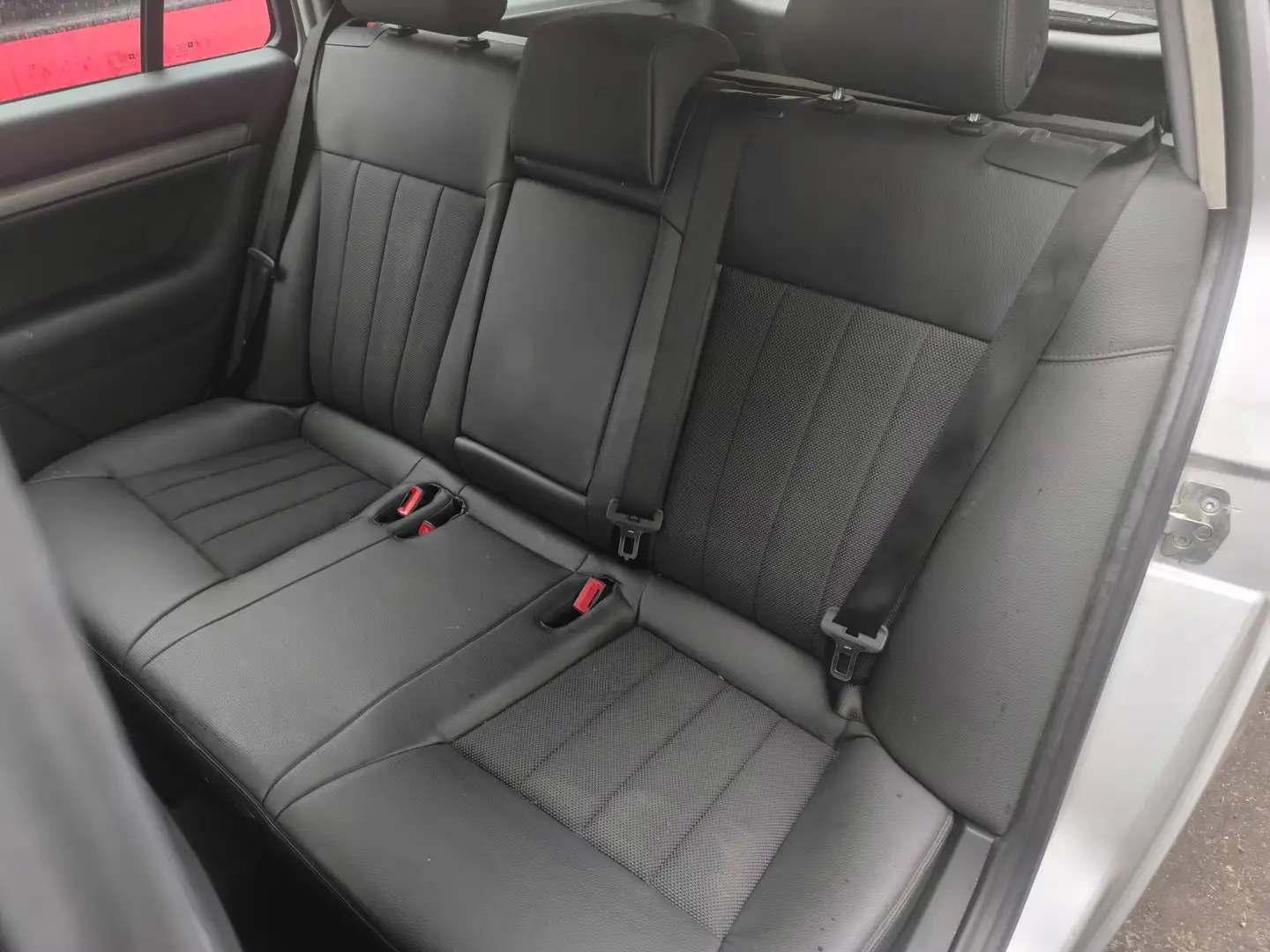 Opel Vectra Vectra Car. 1,9 CDTI Edition Business Silber - 2
