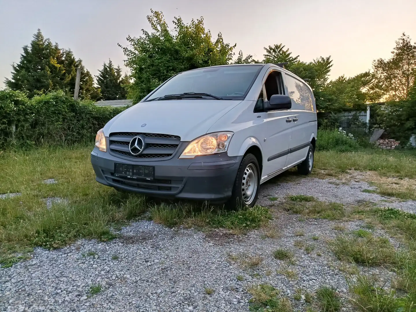 Mercedes-Benz Vito 110 CDI, KLIMA,Pickerl 12/2025, 2xSchiebetür,AHK Weiß - 1