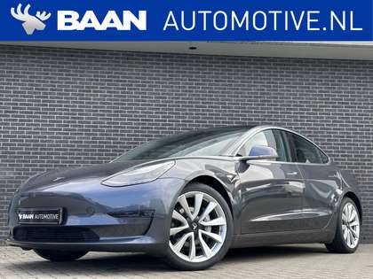 Tesla Model 3 Long Range AWD 75 kWh | Camera | Auto pilot | Navi