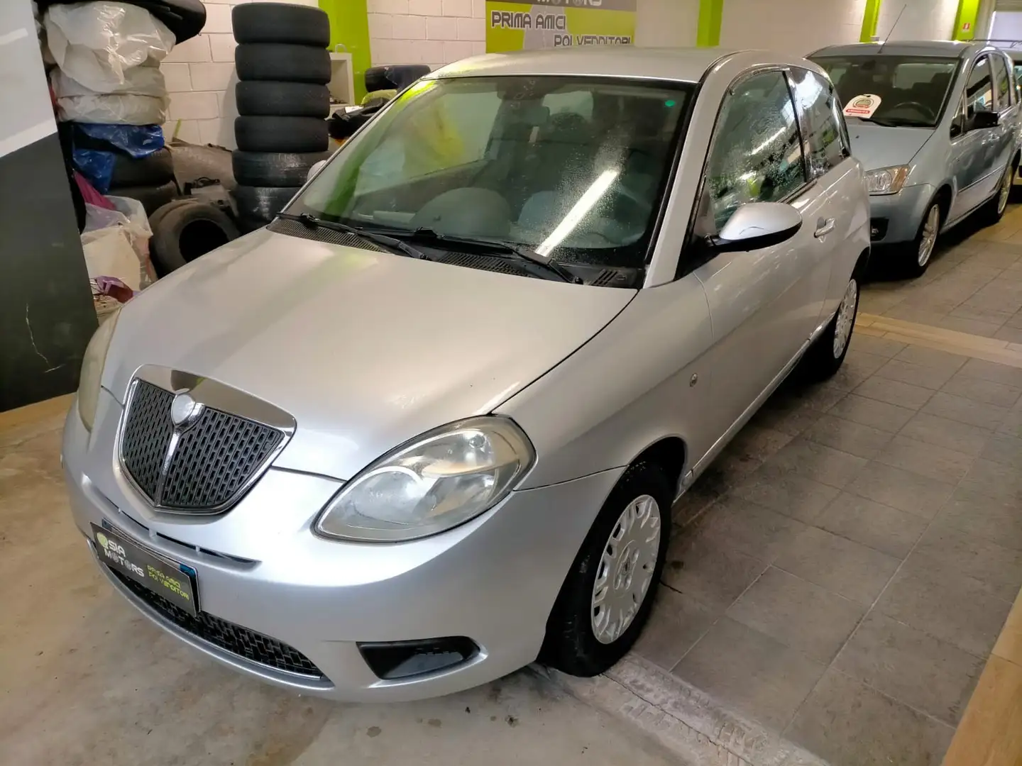 Lancia Ypsilon Ypsilon 1.3 mjt 16v Unico Proprietario Silber - 1