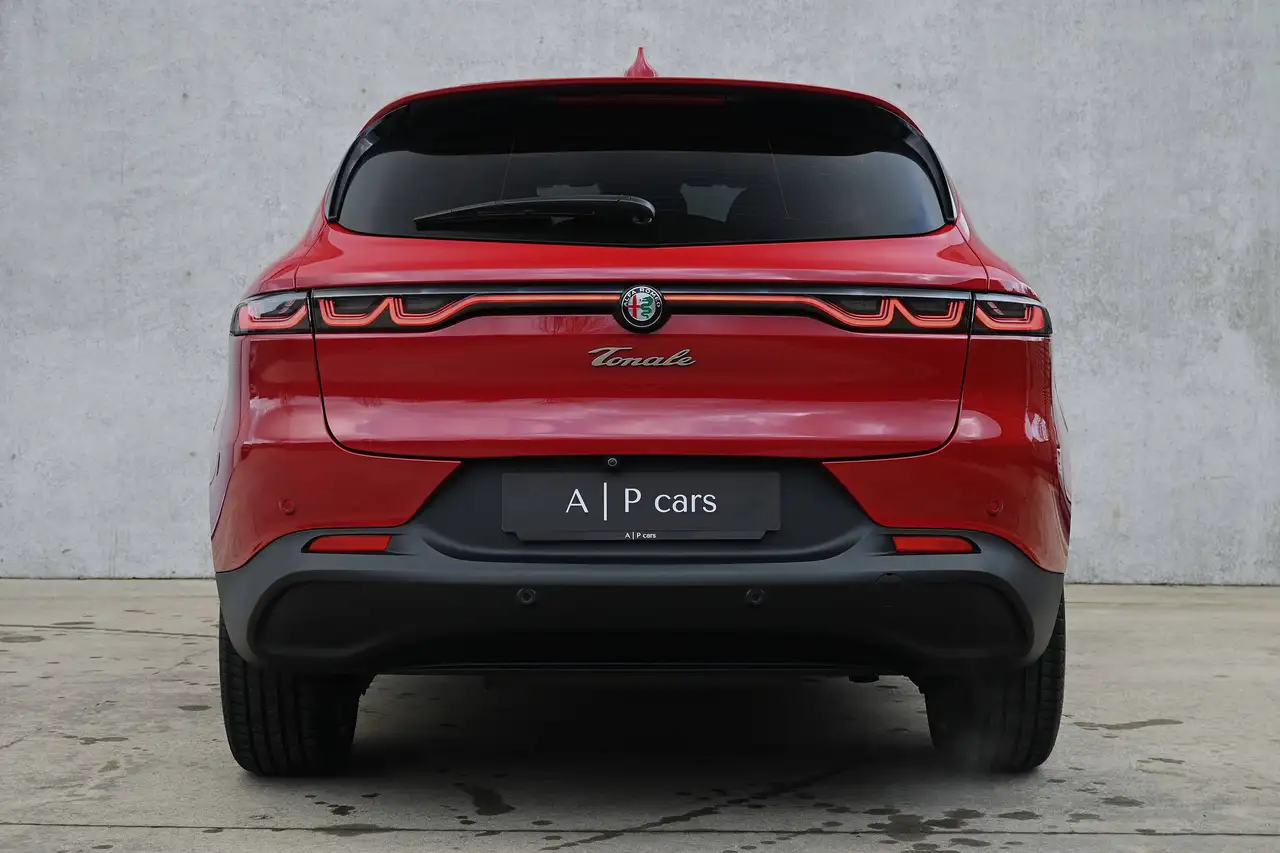 Alfa Romeo Tonale 2023 — фото 8