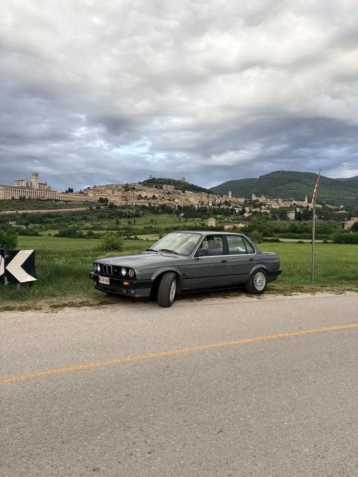 BMW 320i S c/abs 4p, foto 7