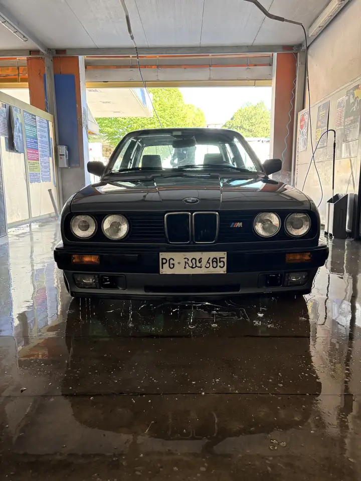 BMW 320i S c/abs 4p, foto 1