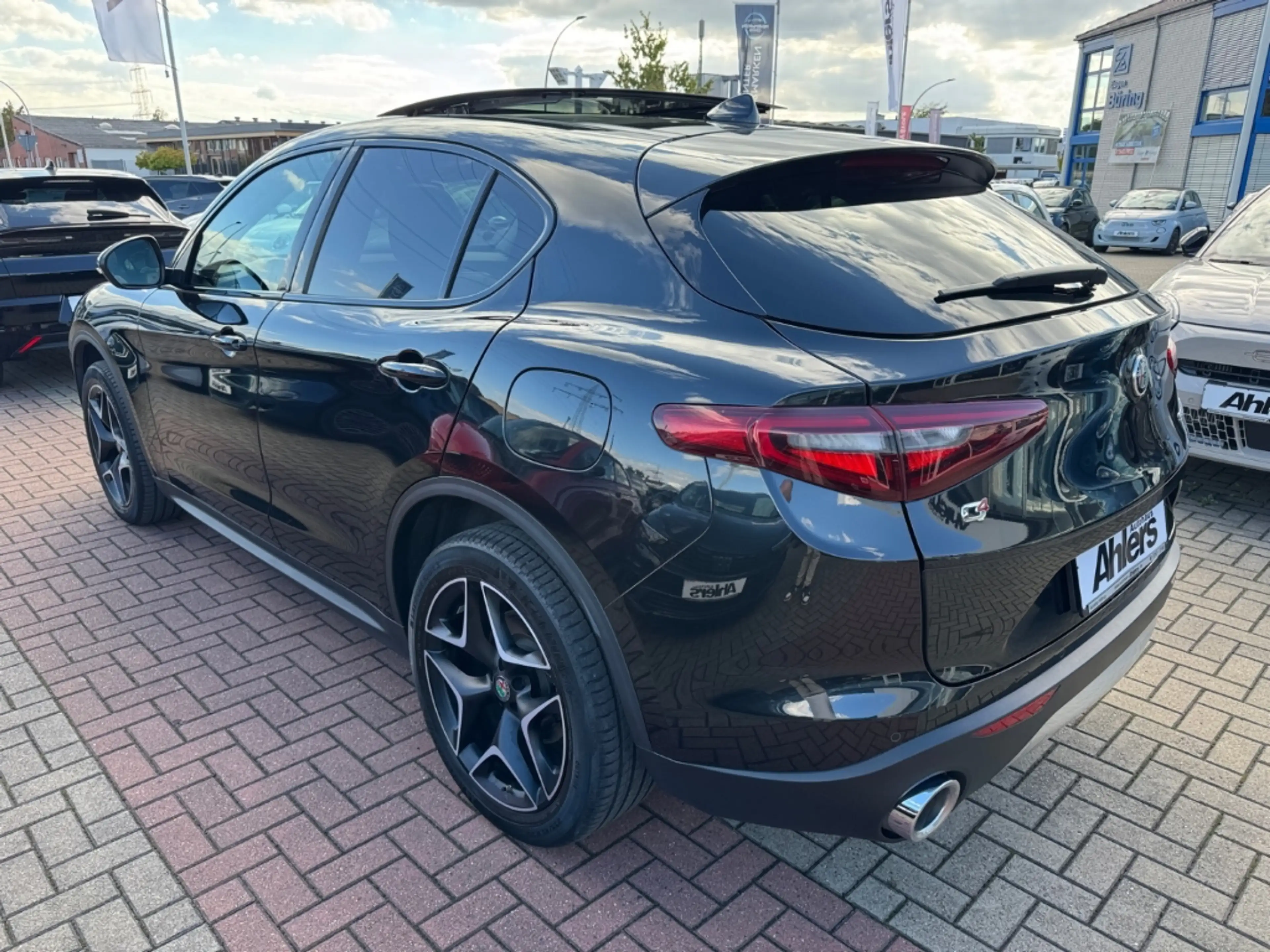 Alfa Romeo Stelvio Super+PANO+8FACH+LEDER+NAVI+XENON+ACC+KAMERA+ — photo 5