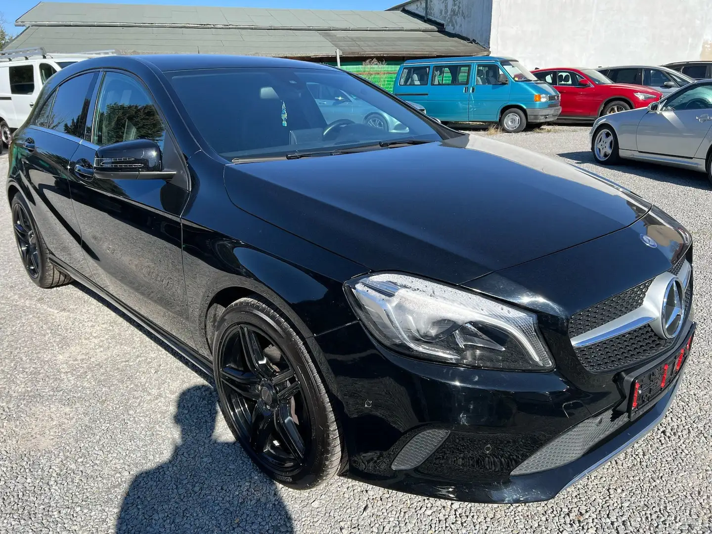 Mercedes-Benz A 160 Sportsitze*Pdc*Sitzheizung*Keyless Go * Černá - 1