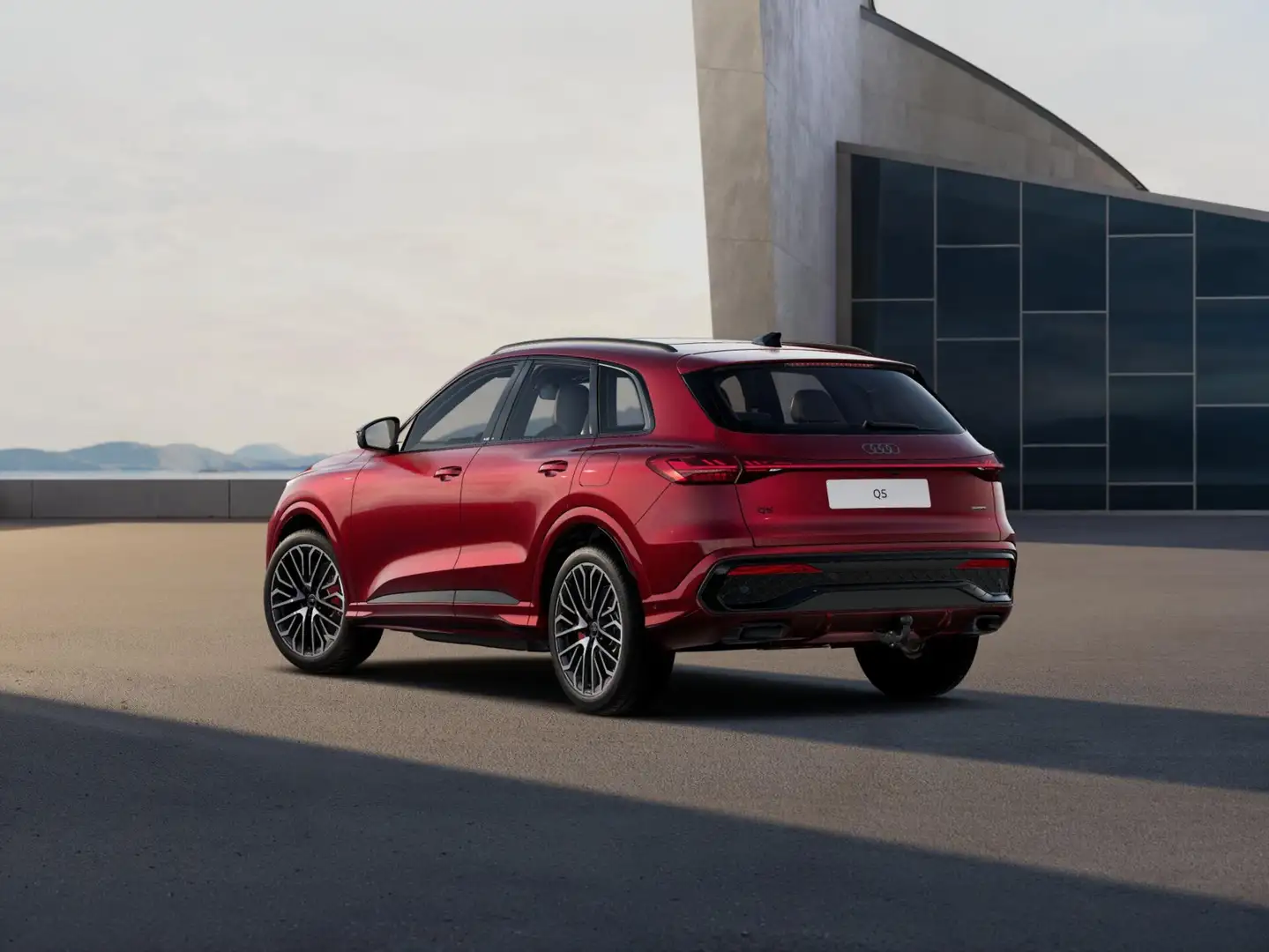 Audi Q5 S edition Competition 2.0 TFSI e 270 kW / 367 PK S Rood - 2