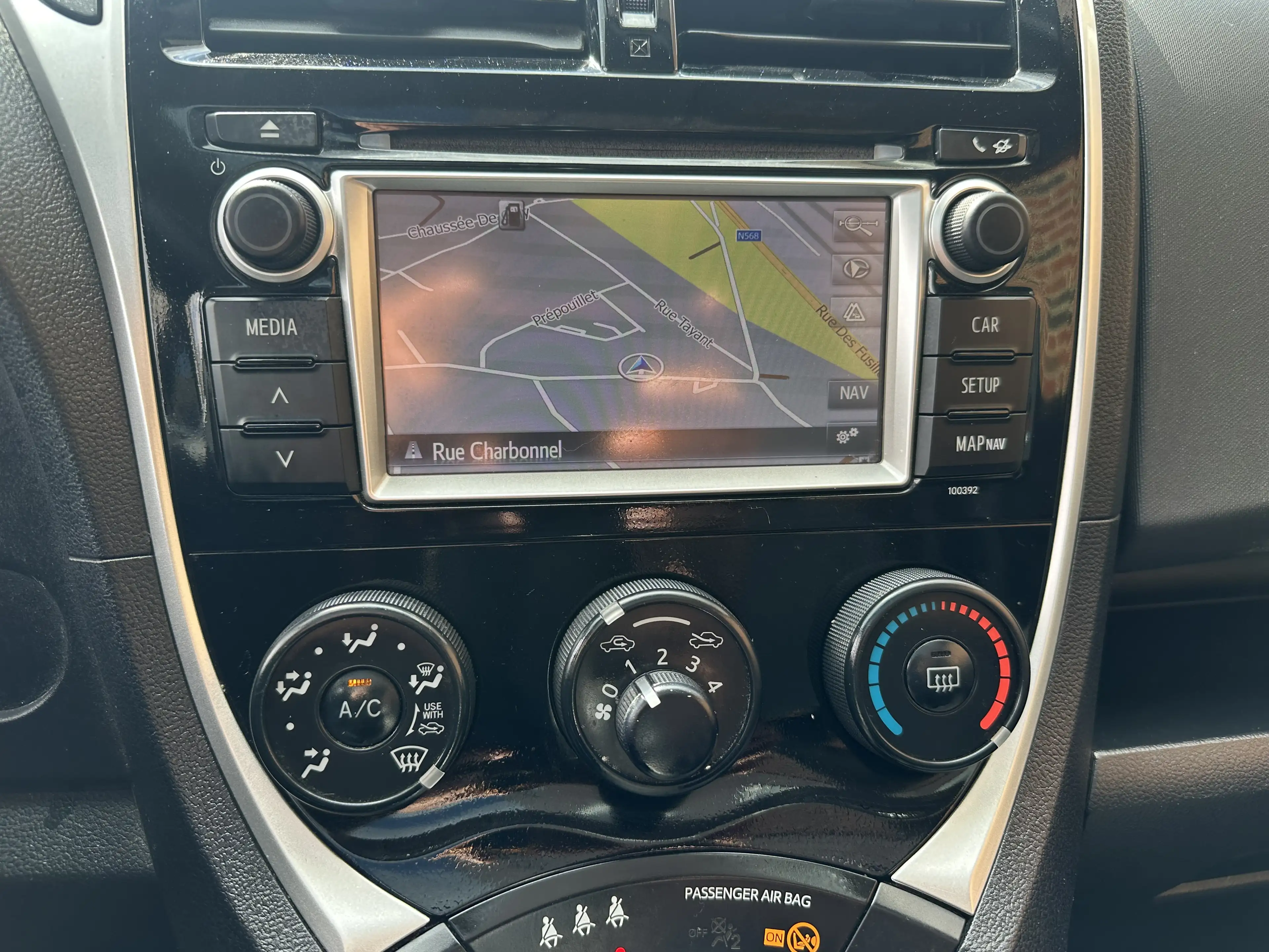 Toyota Verso-S // PARFAIT ÉTAT // FULL OPTION // — photo 9