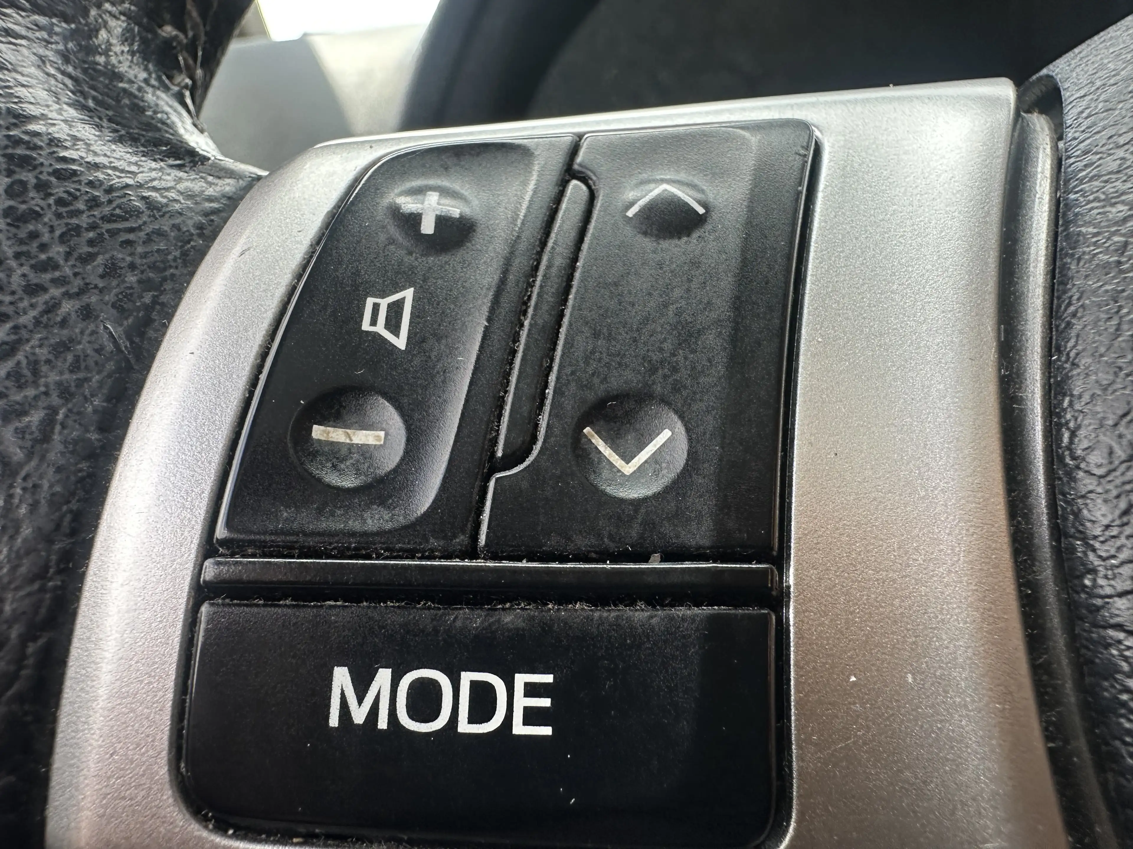 Toyota Verso-S // PARFAIT ÉTAT // FULL OPTION // — photo 12