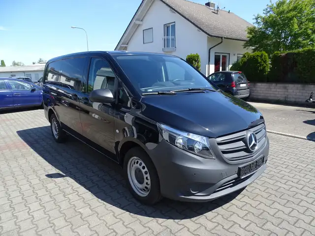 Mercedes-Benz Vito eVito 112 lang NEU TZ 60 kW/DC Laden 80 kW Klima,