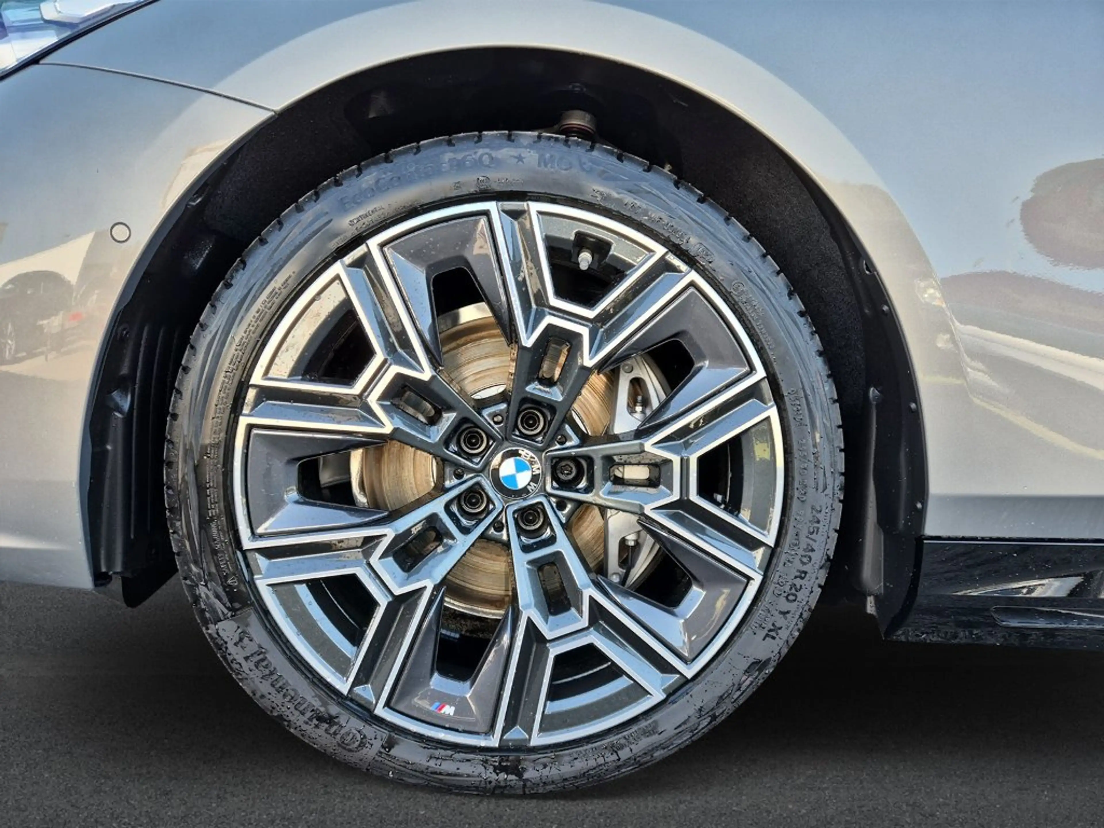 BMW i5 xDrive40 — photo 5