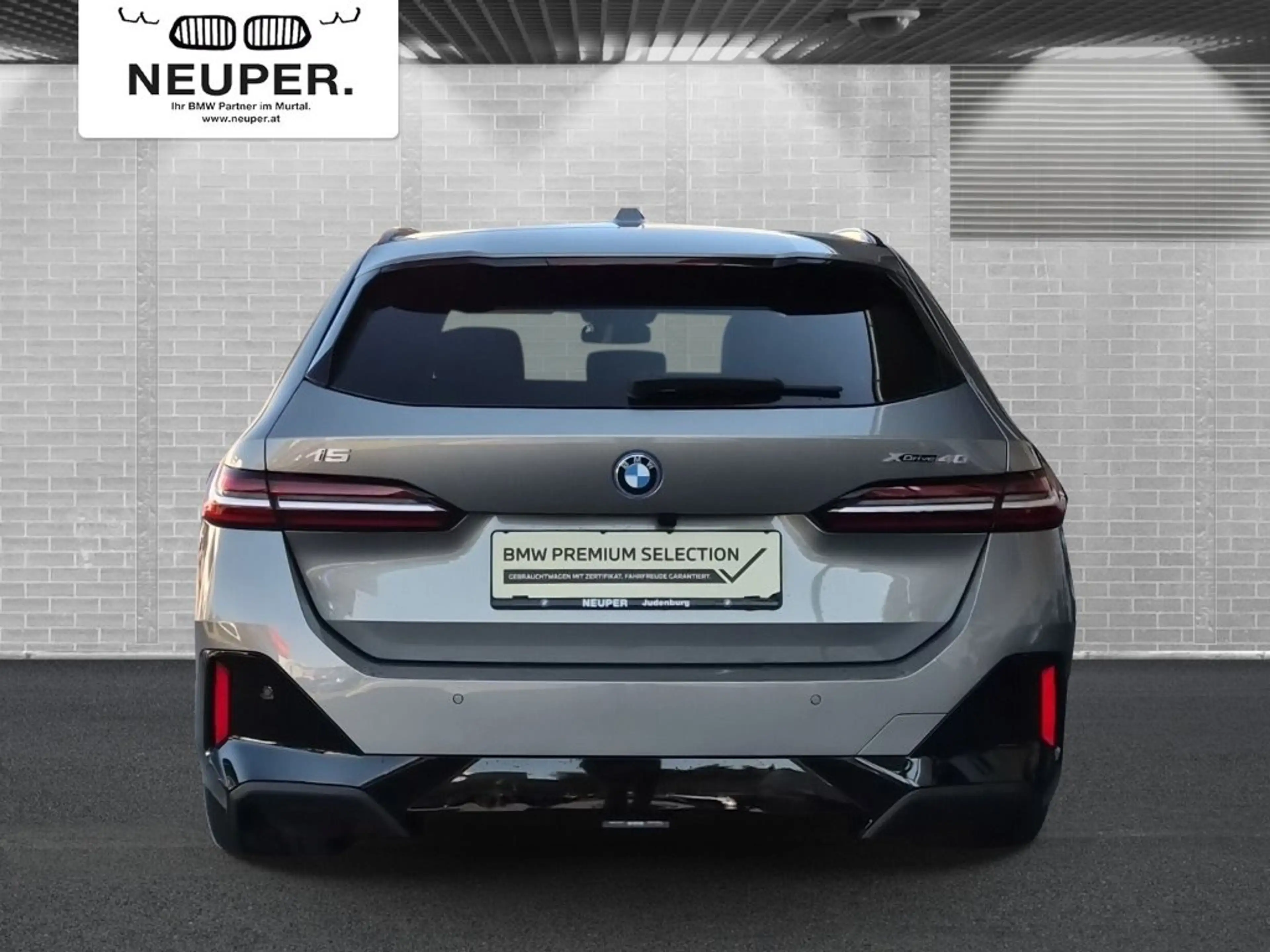 BMW i5 xDrive40 — photo 4