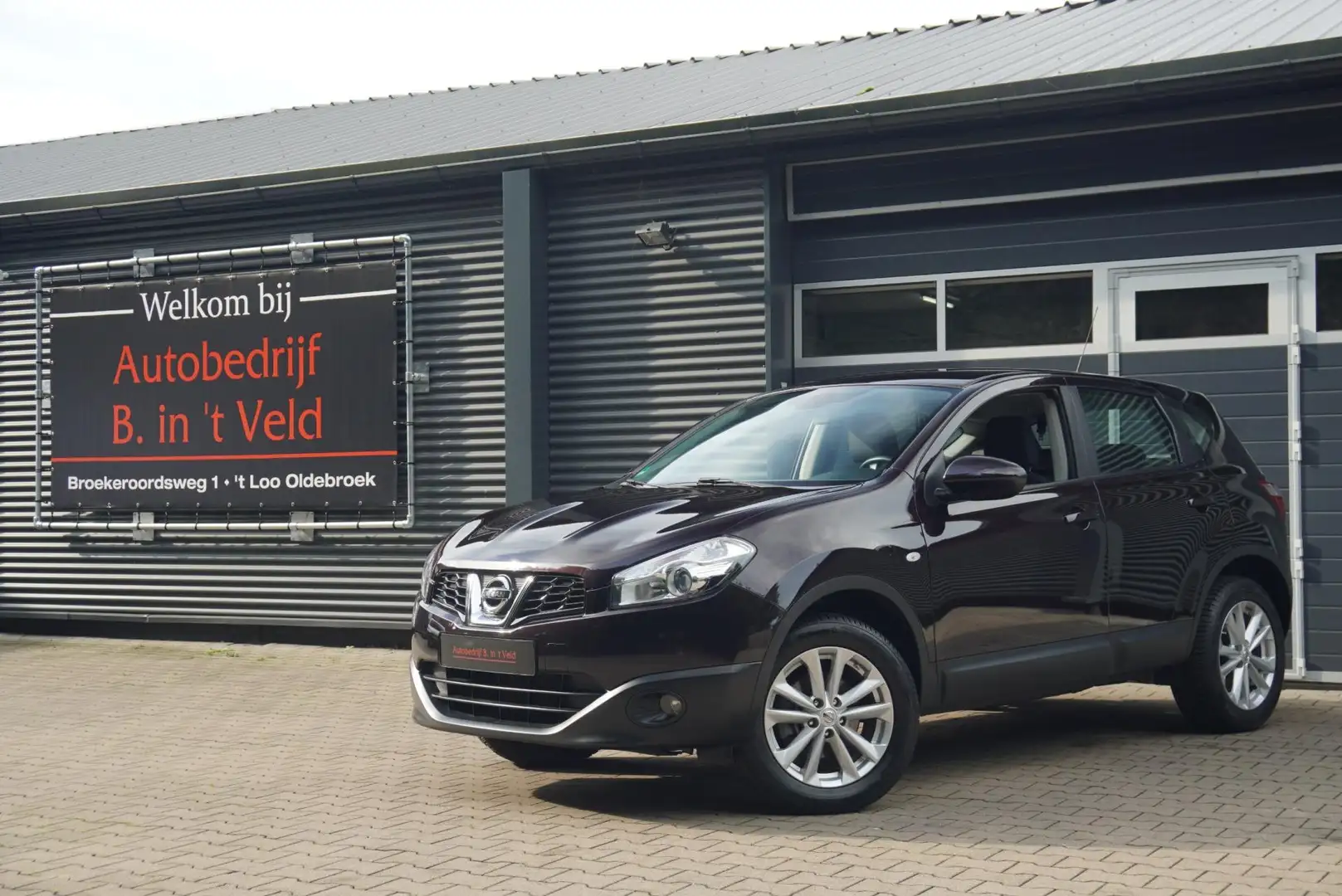Nissan Qashqai 2.0 Acenta NAVI CAMERA CLIMA CRUISE 17" WEINIG KM! Zwart - 1