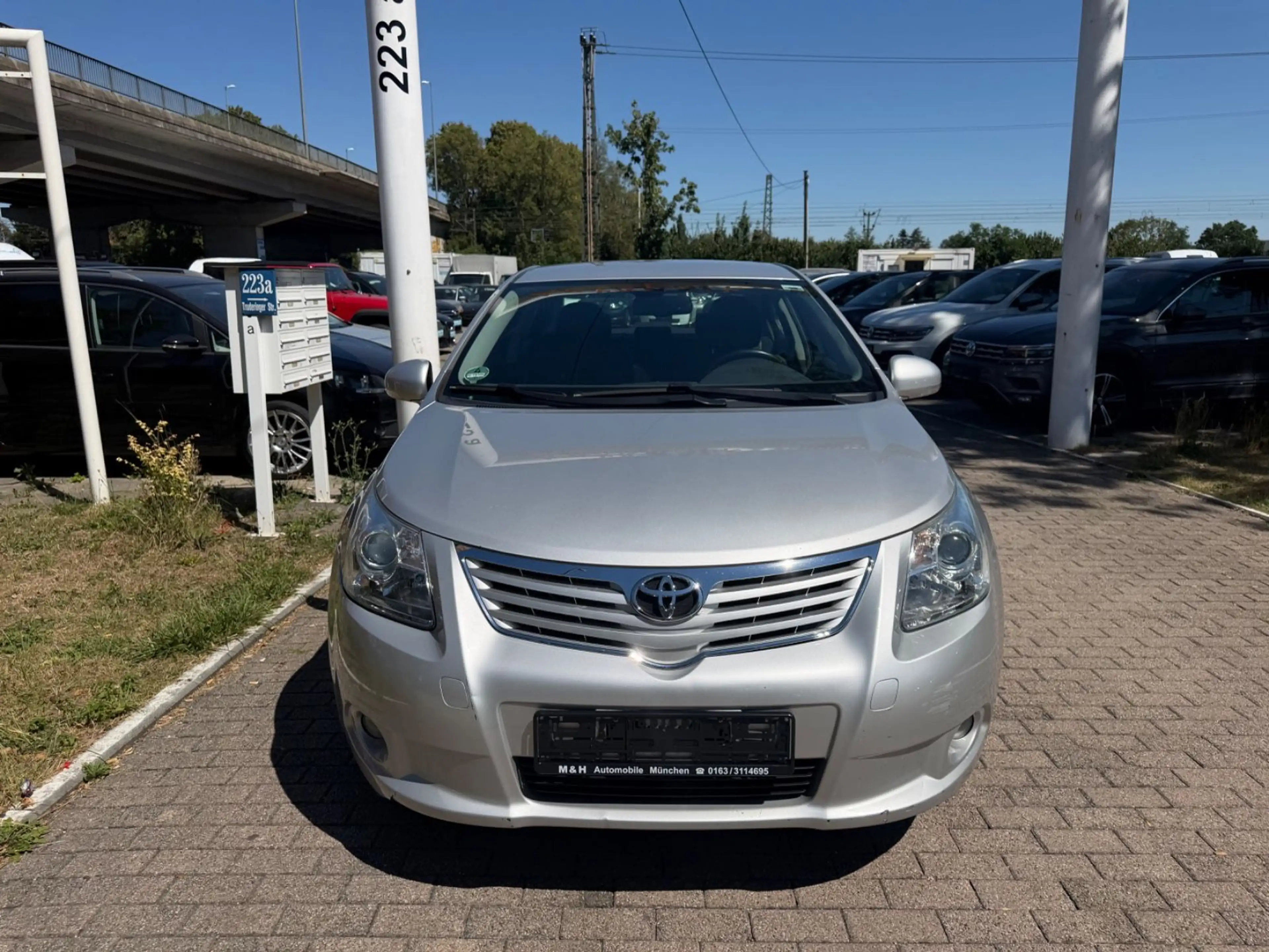 Toyota Avensis Sol — photo 2