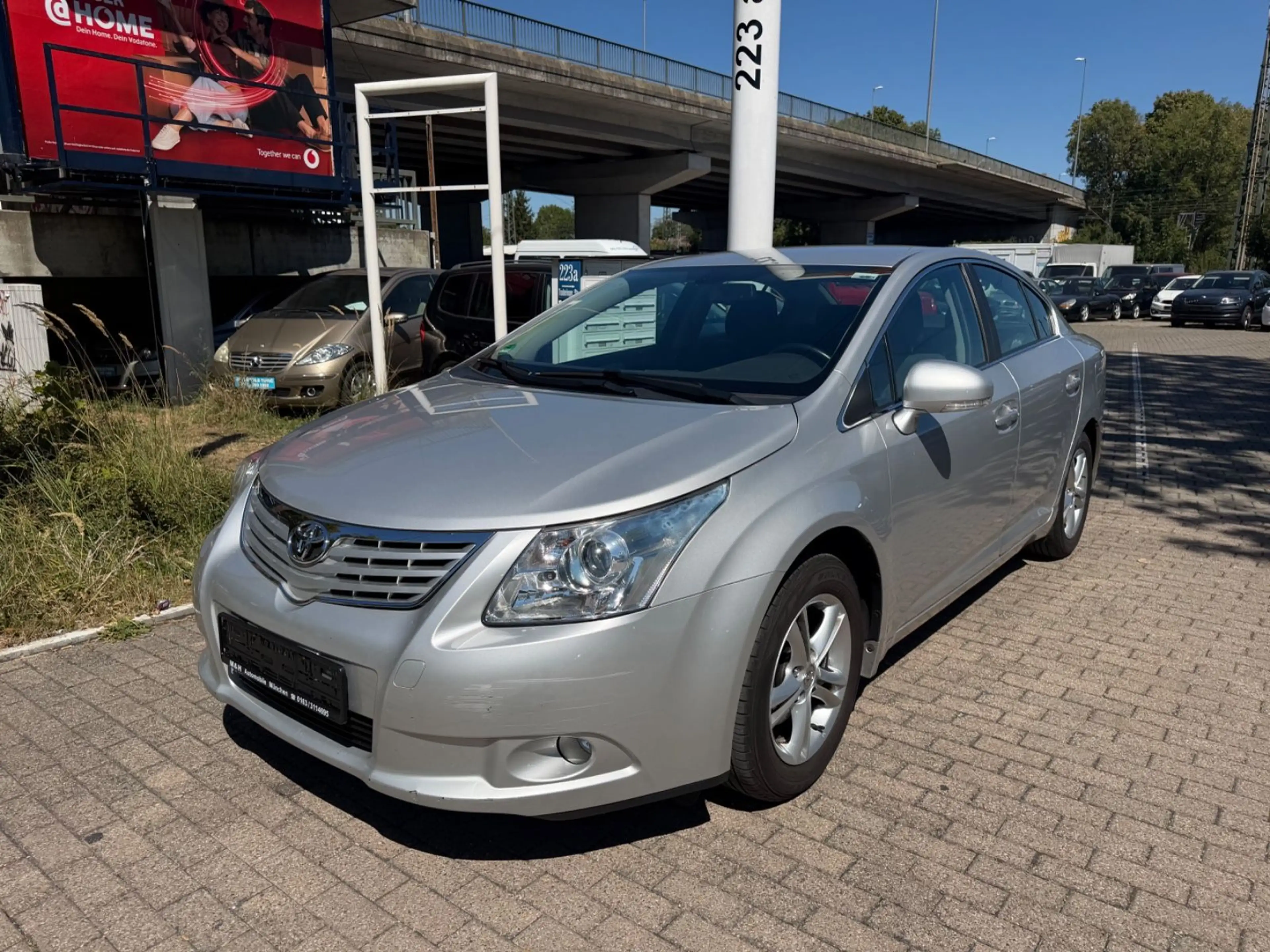 Toyota Avensis Sol