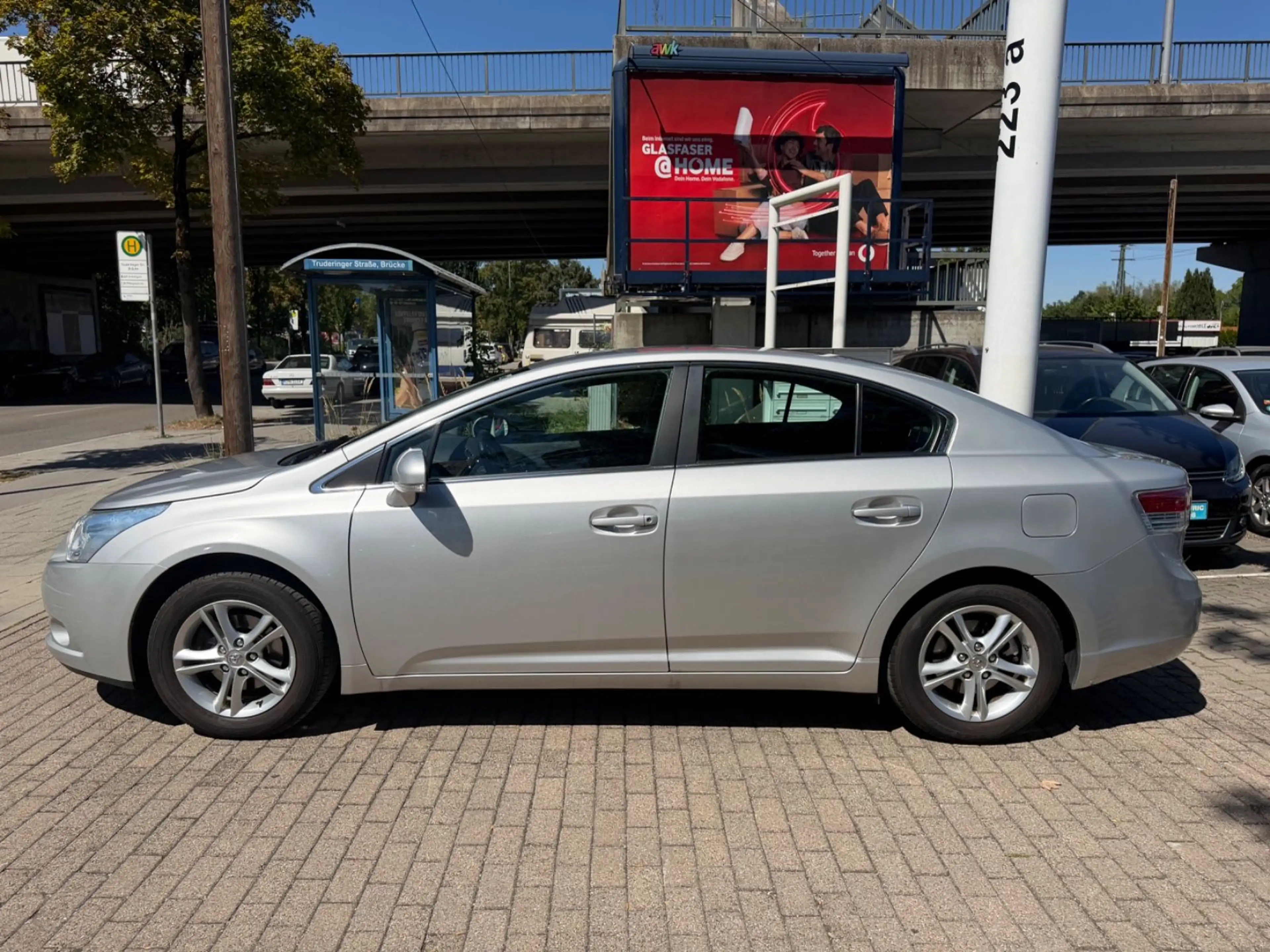 Toyota Avensis Sol — photo 8