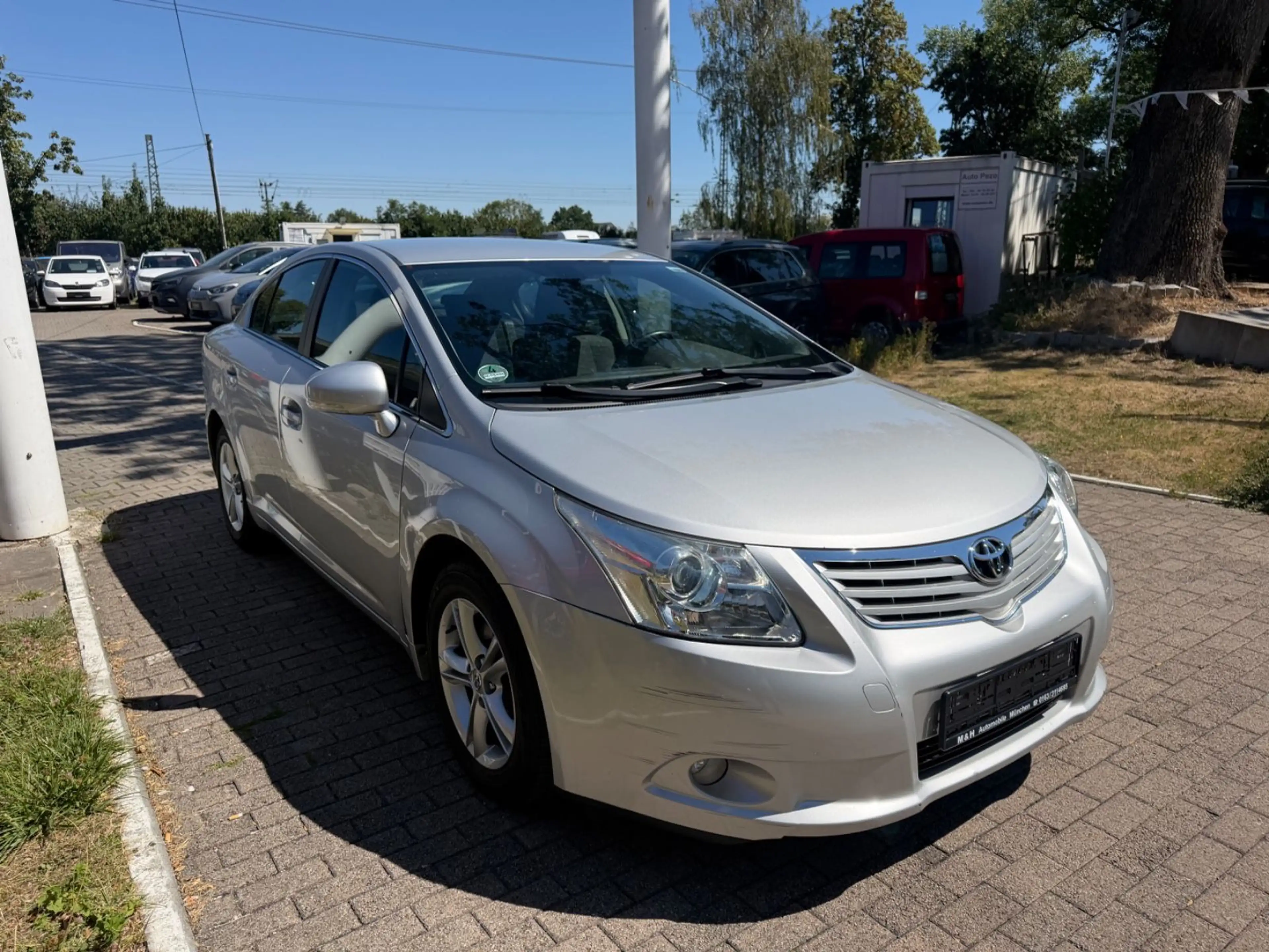 Toyota Avensis Sol — photo 3