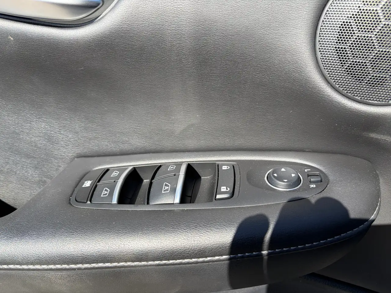 Infiniti QX50 снимка Infiniti QX50
