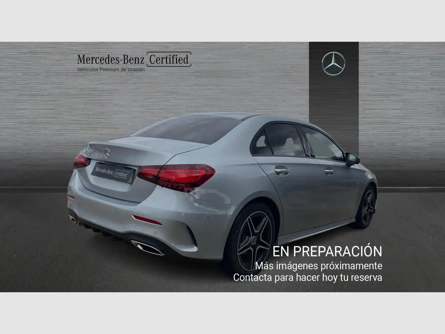 Mercedes-Benz A 180 d Sedán - 2