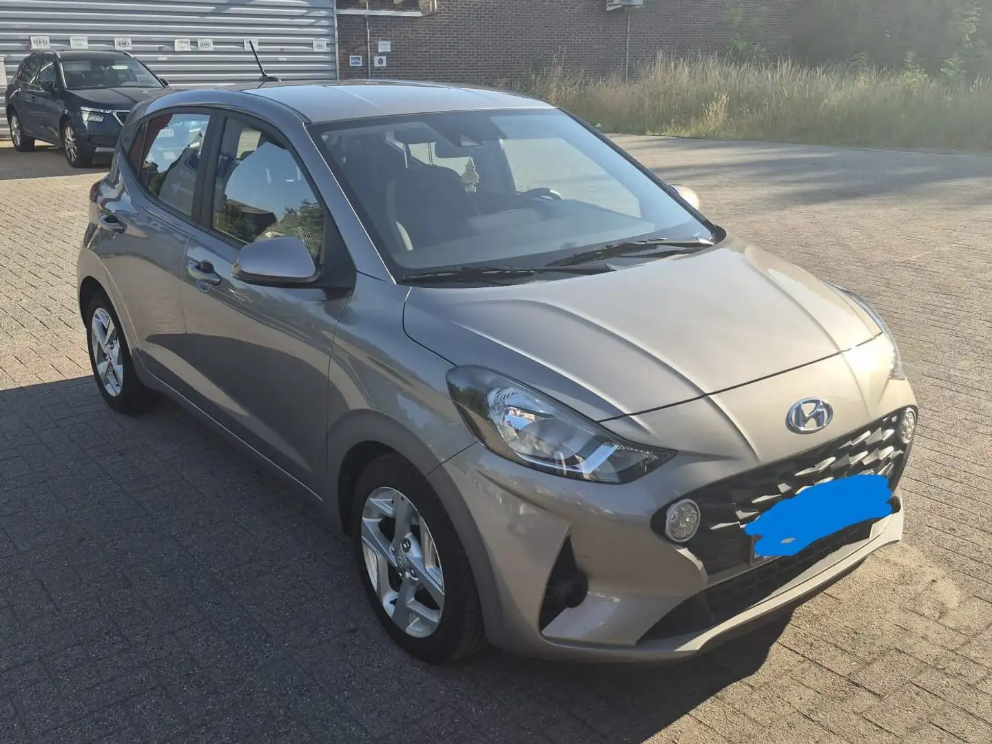 Hyundai i10 i10 1.0i Twist Techno Pack Gris - 1