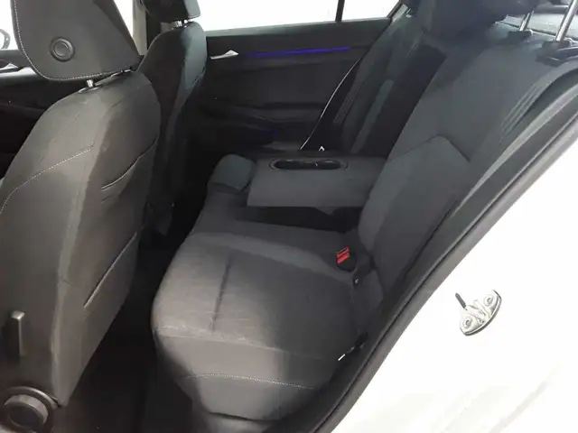Volkswagen Golf view 13