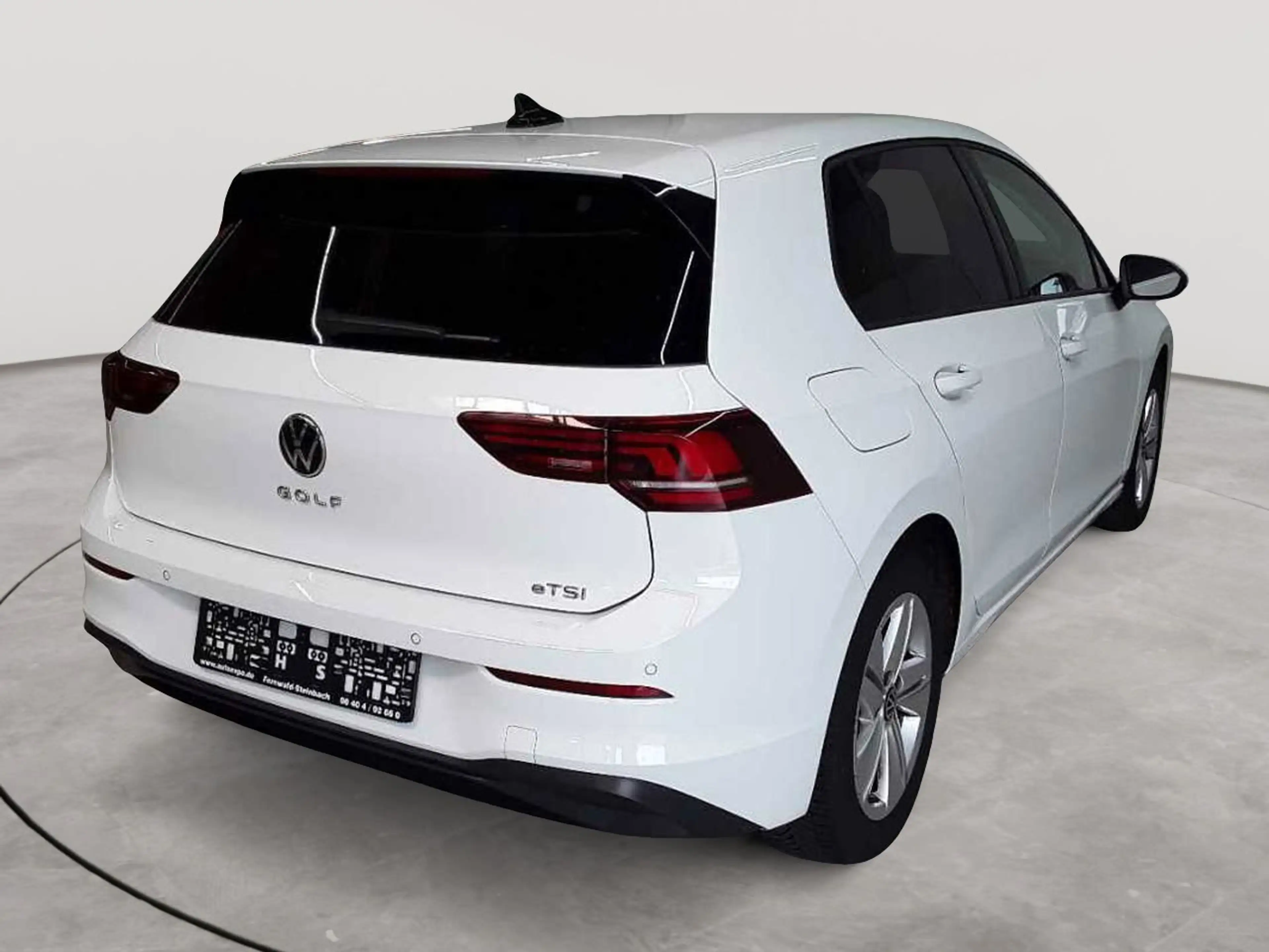 Volkswagen Golf Golf 1.5 eTSI DSG Life ACC APP SHZ — photo 4