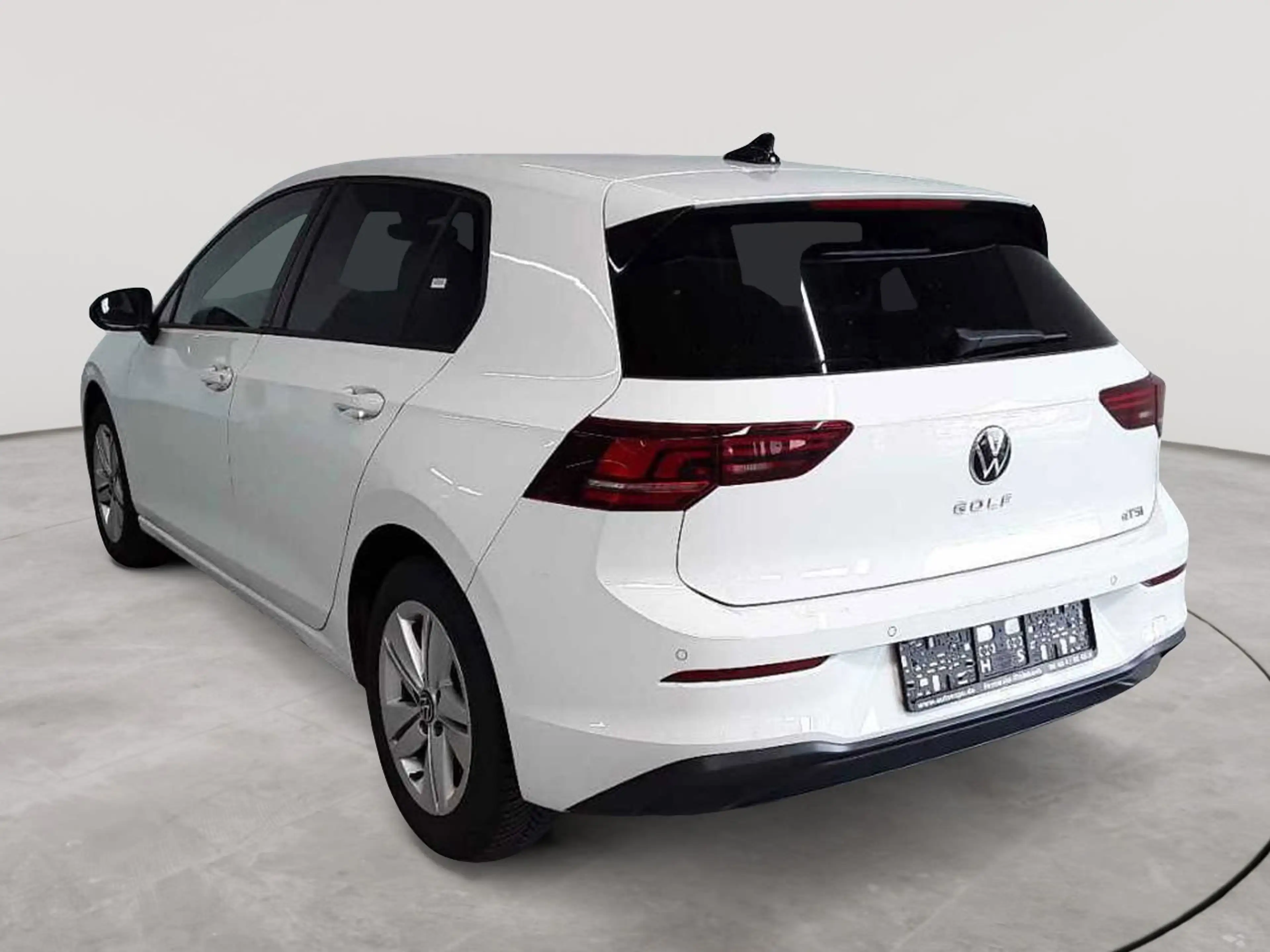 Volkswagen Golf Golf 1.5 eTSI DSG Life ACC APP SHZ — photo 5